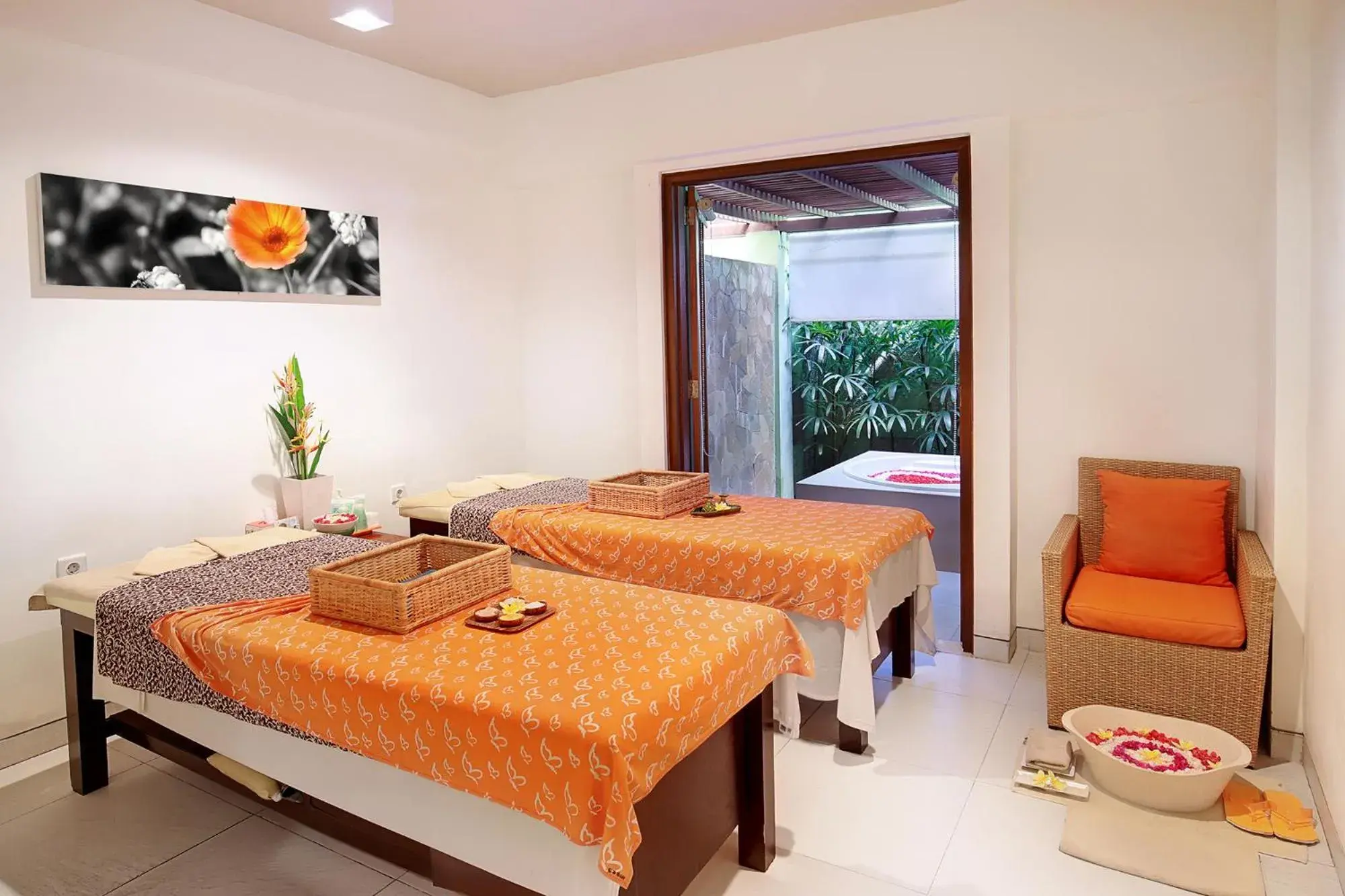 Massage, Bed in HARRIS Hotel Kuta Tuban Bali