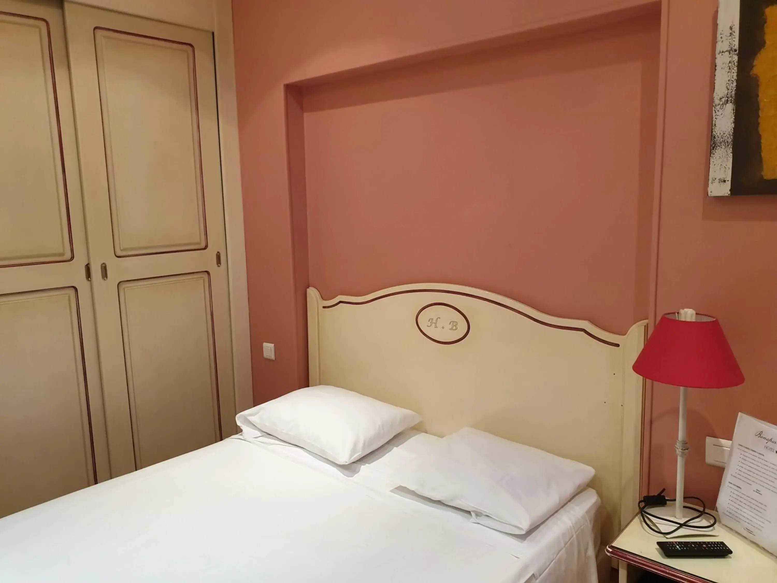 Bed in Hôtel Bonaparte