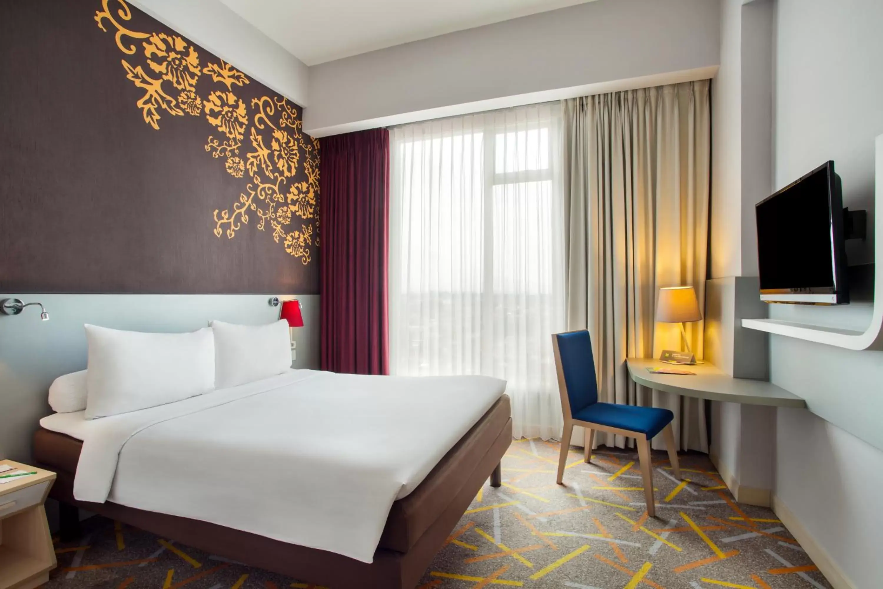 Bedroom, Bed in Ibis Styles Malang