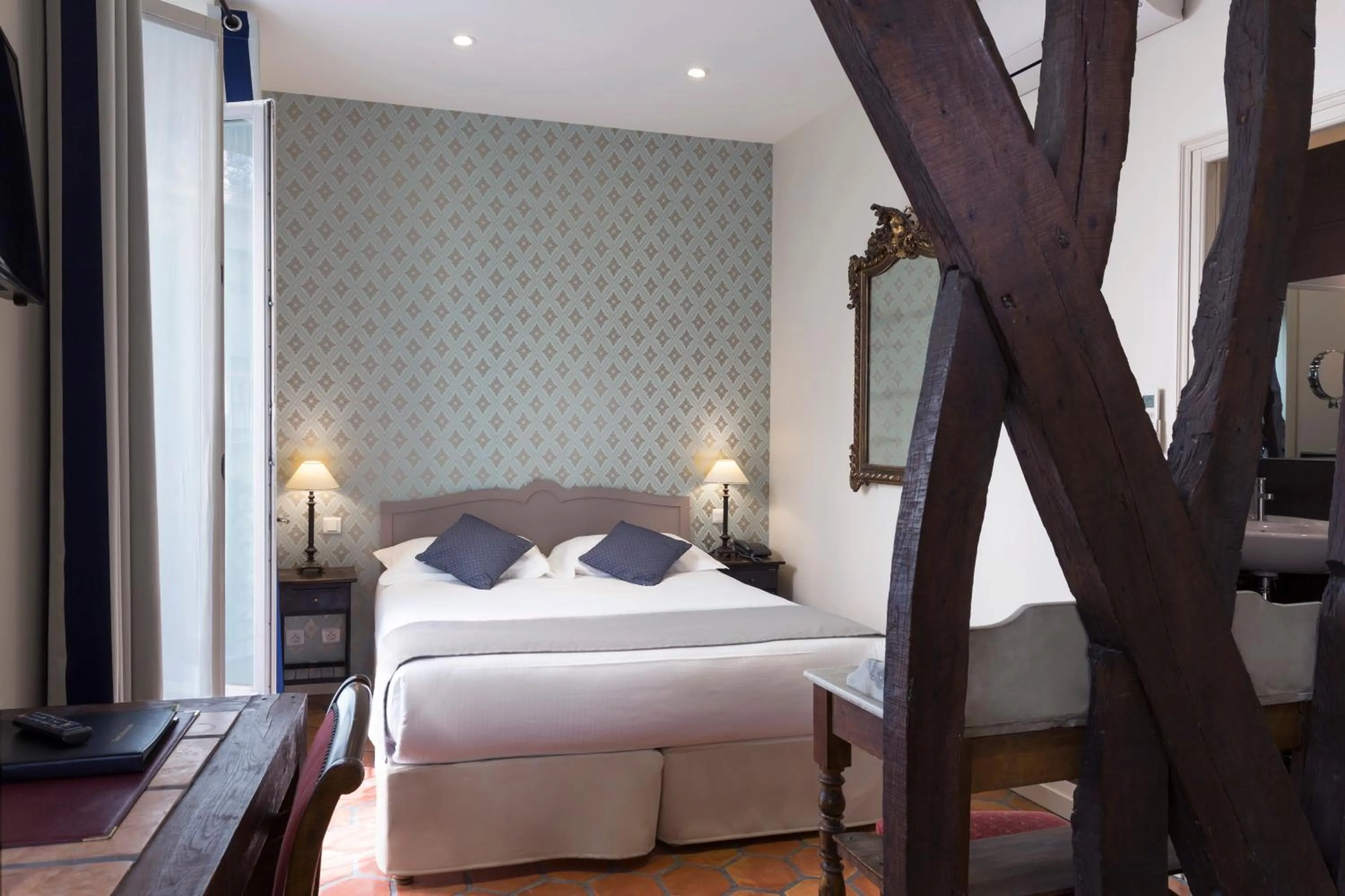 Bed in Hotel Mogador