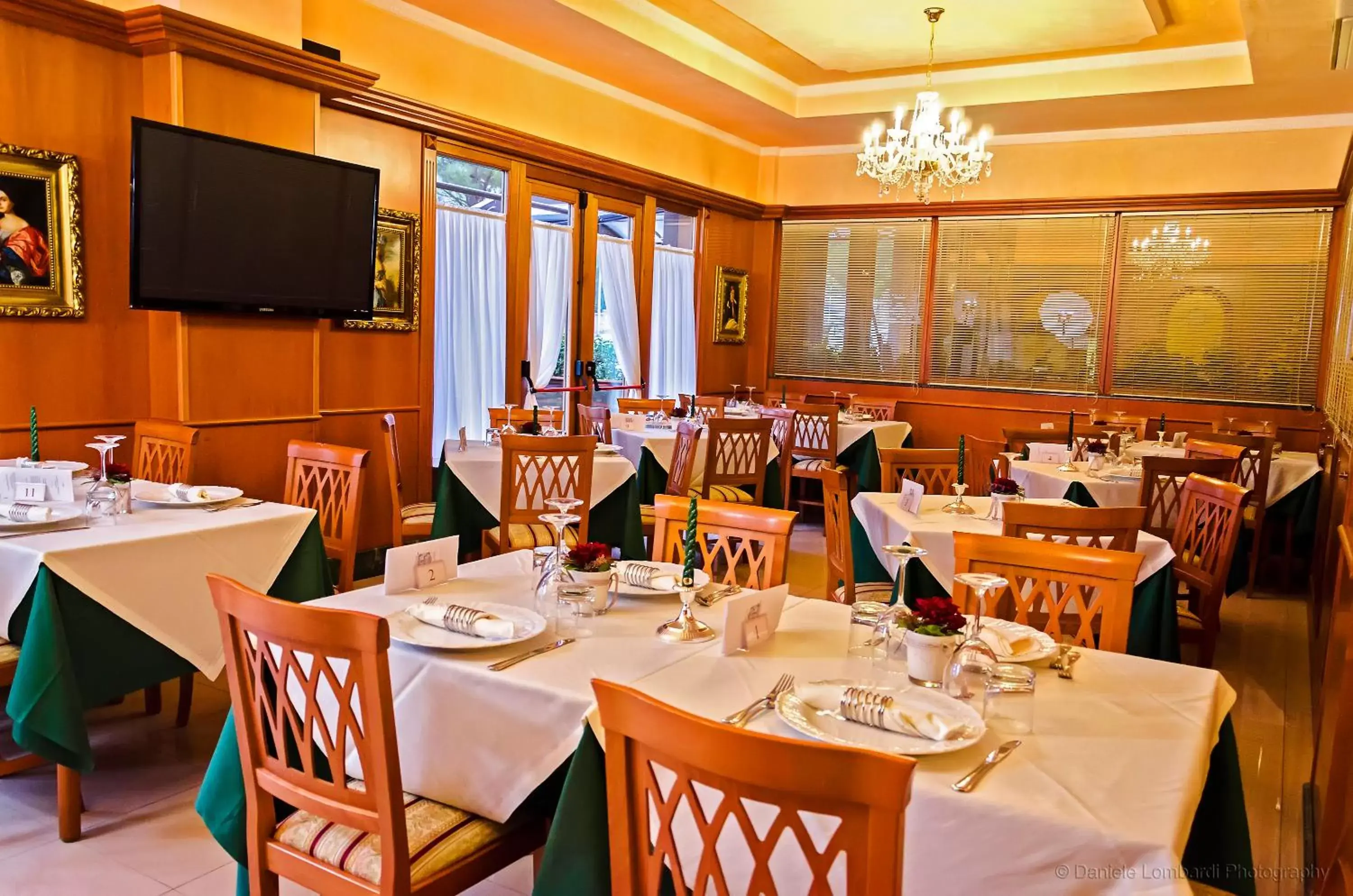 Restaurant/Places to Eat in Hotel Sorriso