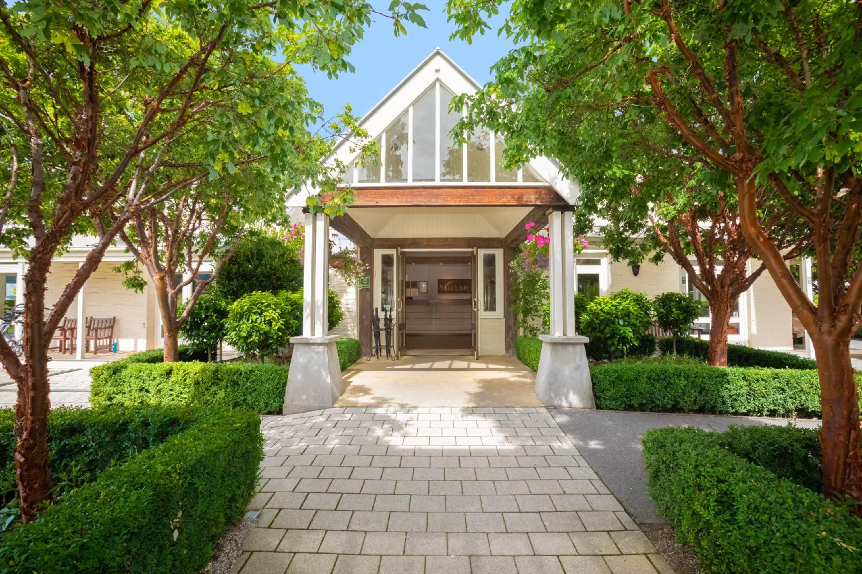 Facade/entrance in Millbrook Resort