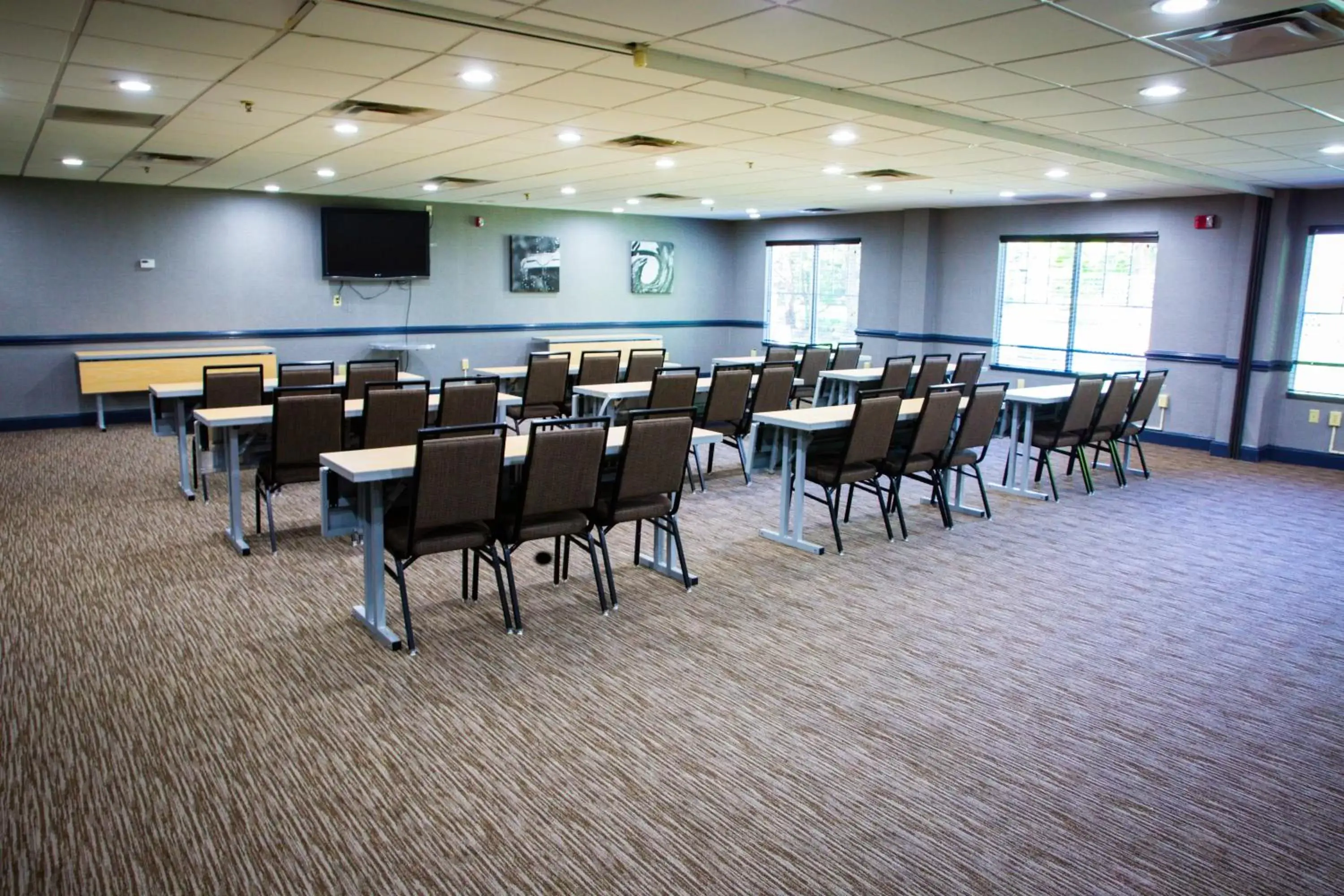 Meeting/conference room in Country Inn & Suites by Radisson, Burlington (Elon), NC