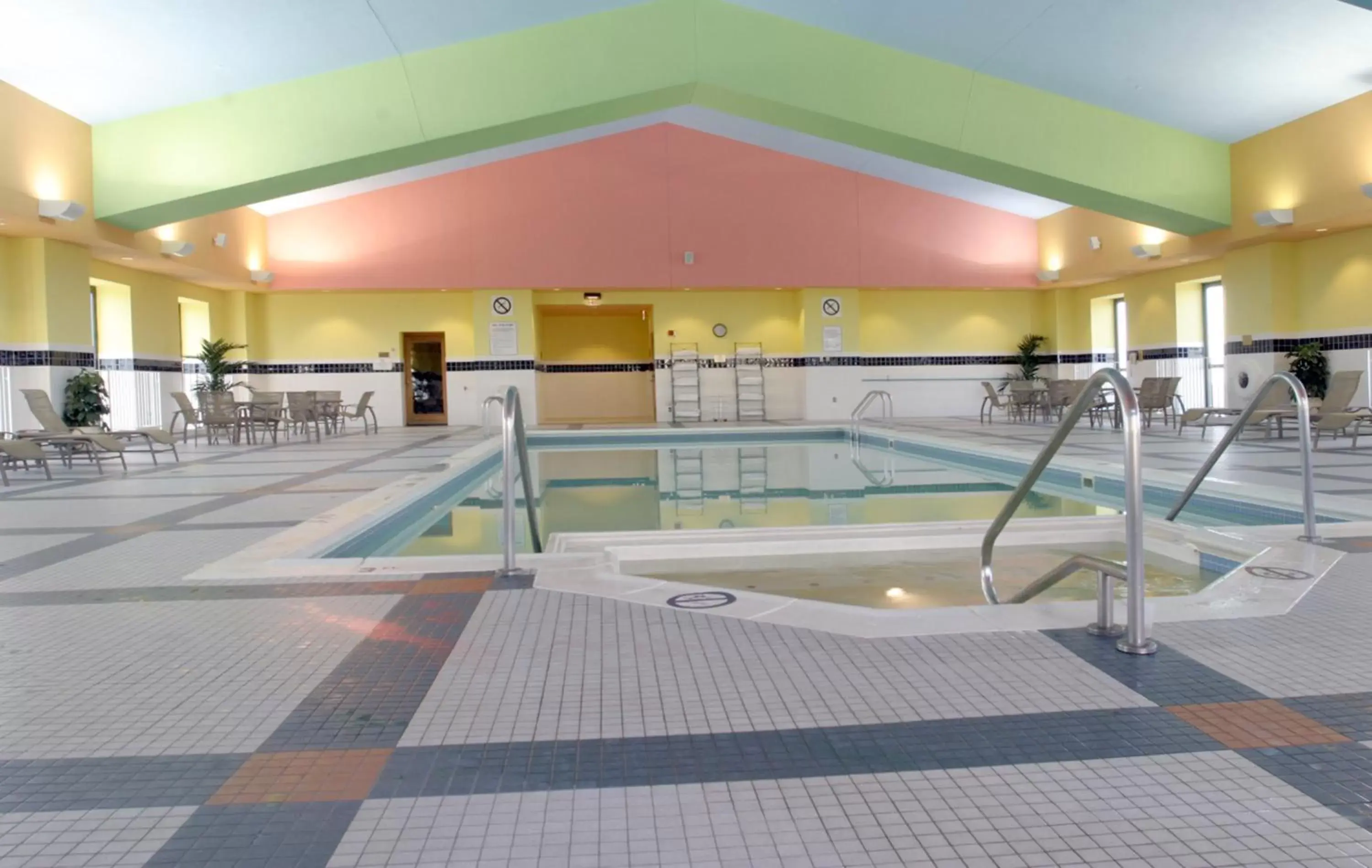 Swimming Pool in Crowne Plaza Springfield Convention Center, an IHG Hotel