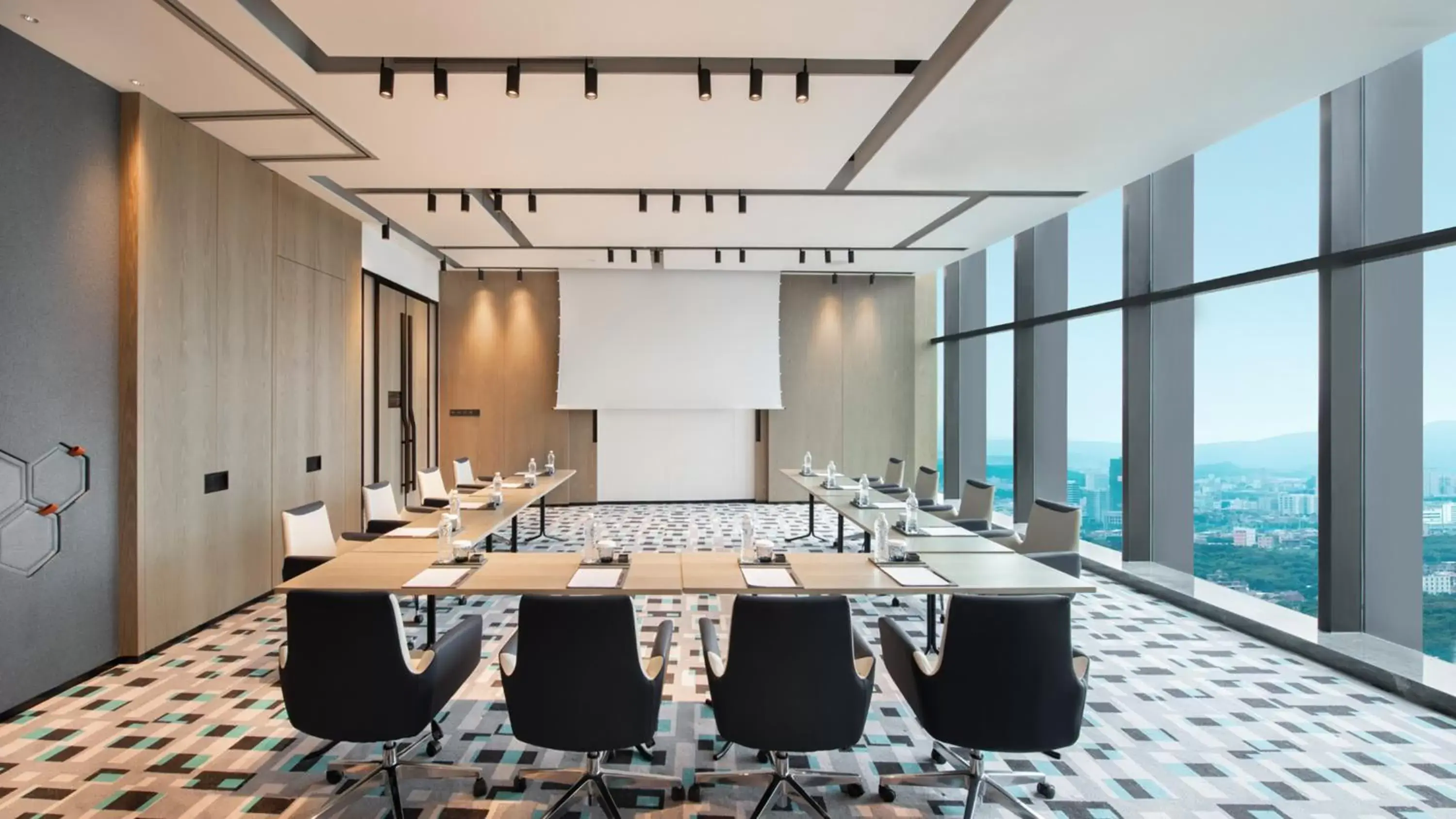 Meeting/conference room in Crowne Plaza Quanzhou Riverview, an IHG Hotel