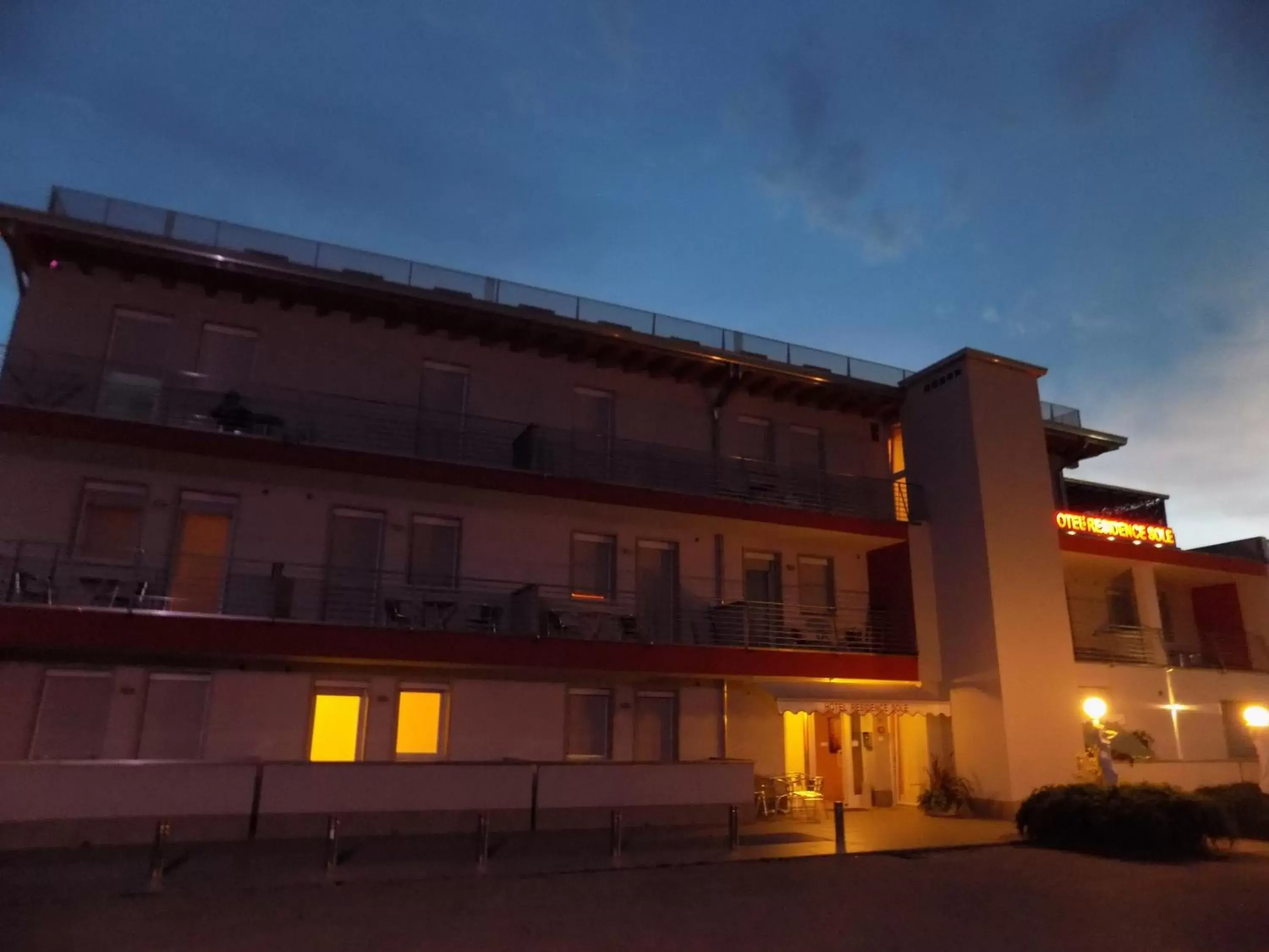 Facade/entrance, Property Building in Hotel Residence Sole