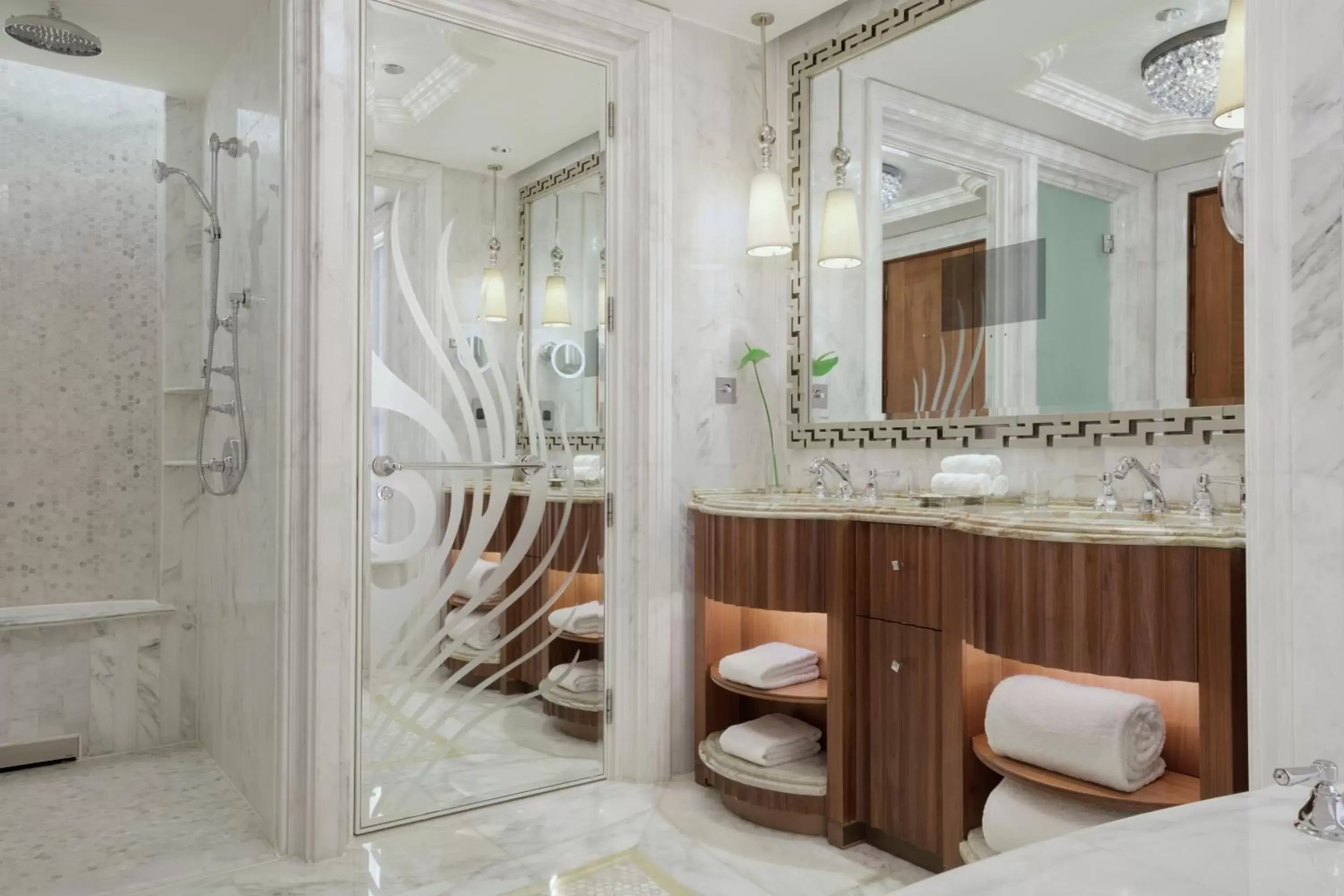 Bathroom in The St. Regis Abu Dhabi