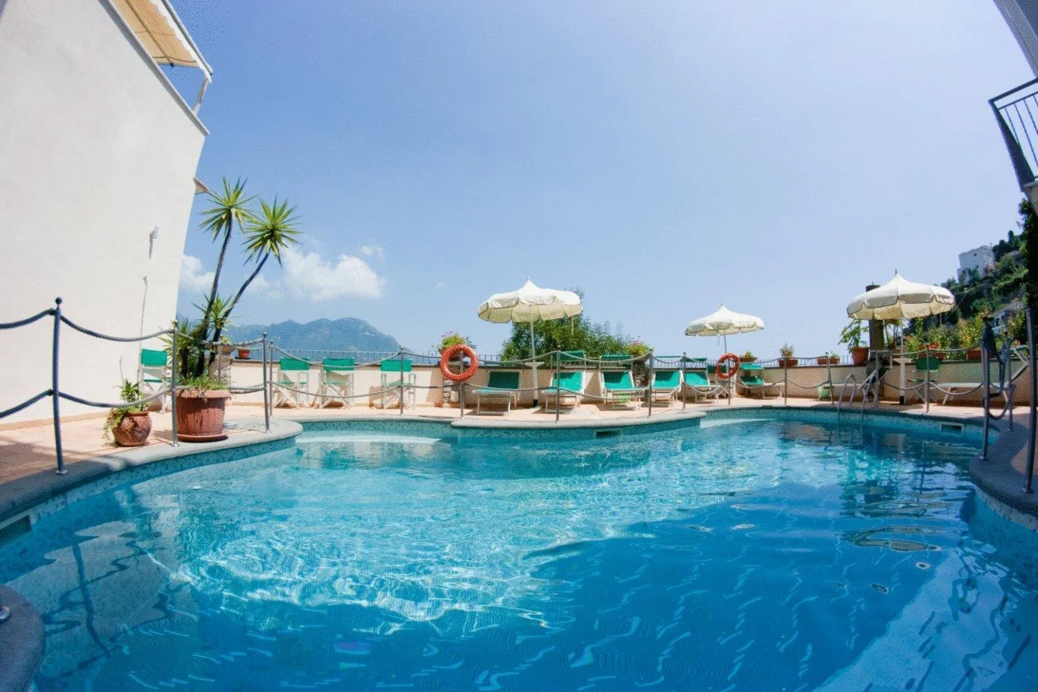 Swimming pool in Hotel Bonadies