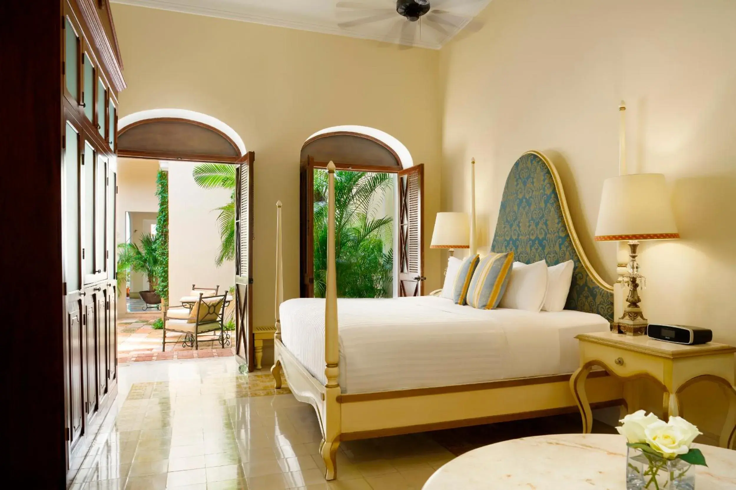 Photo of the whole room, Bed in Casa Lecanda Boutique Hotel