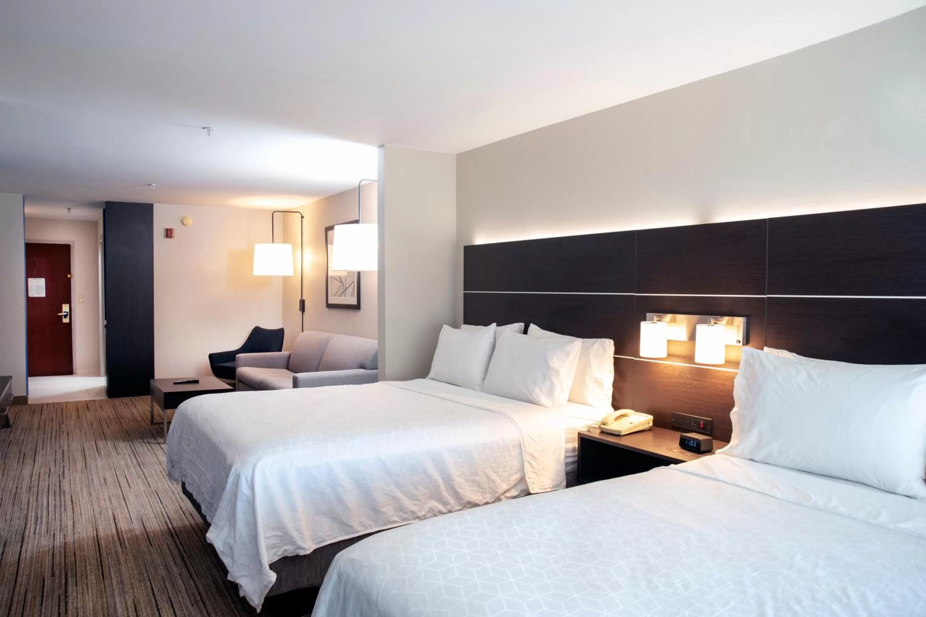 Photo of the whole room, Bed in Holiday Inn Express Hotel & Suites Chester by IHG