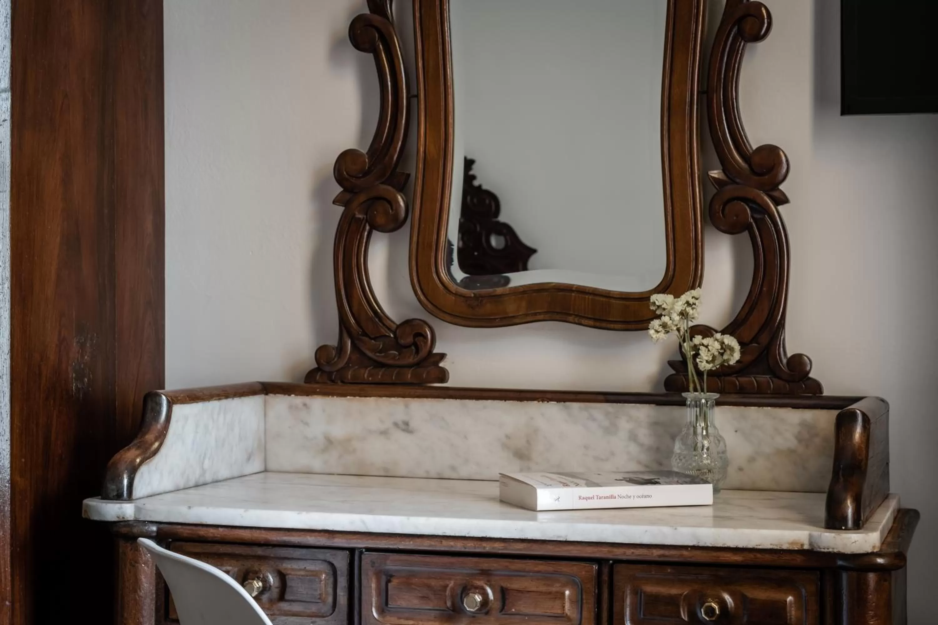 furniture in Hotel Medium Renaixença