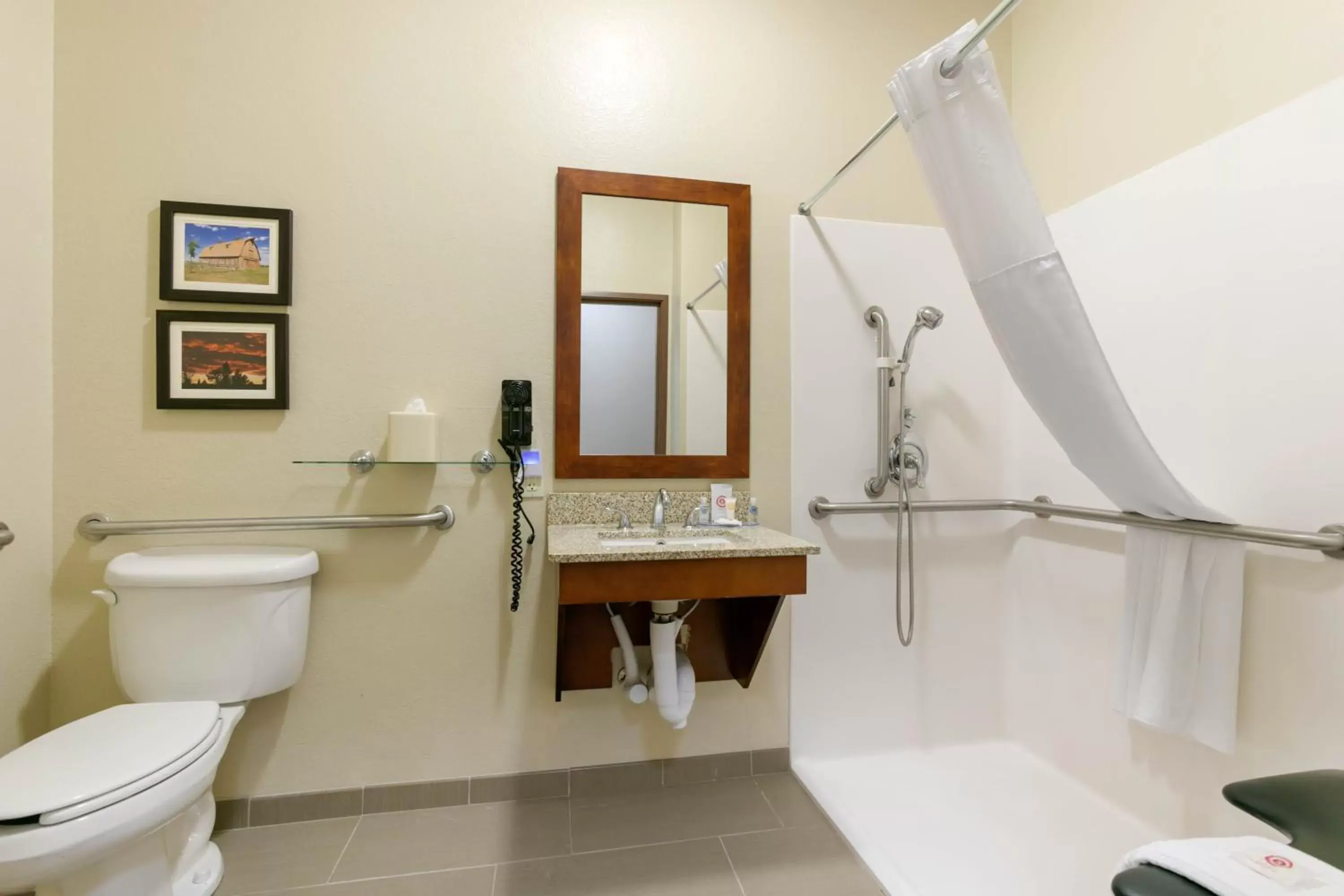 Bathroom in Comfort Inn Near University of Wyoming