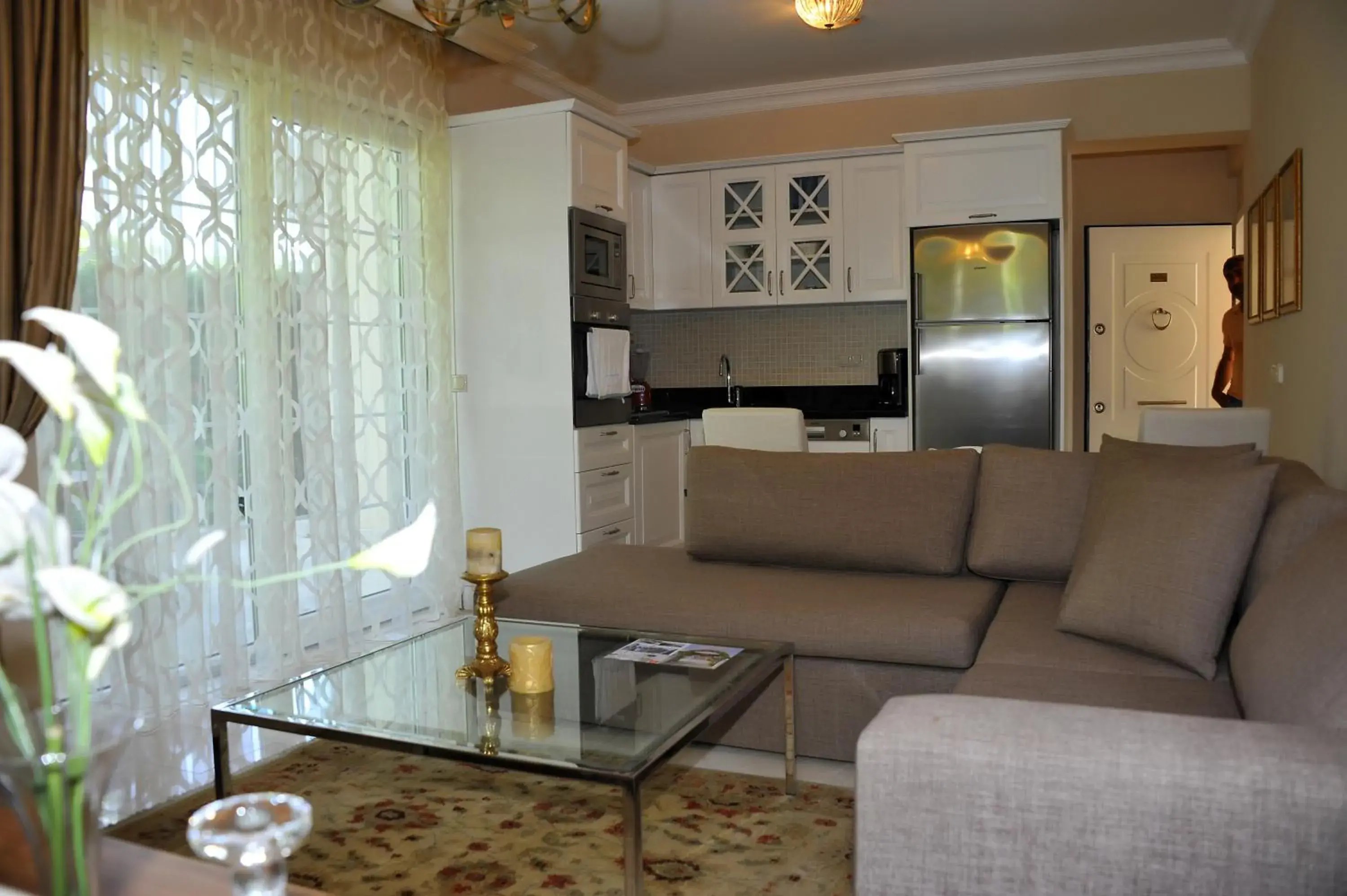 Kitchen or kitchenette, Seating Area in Kemer Residence