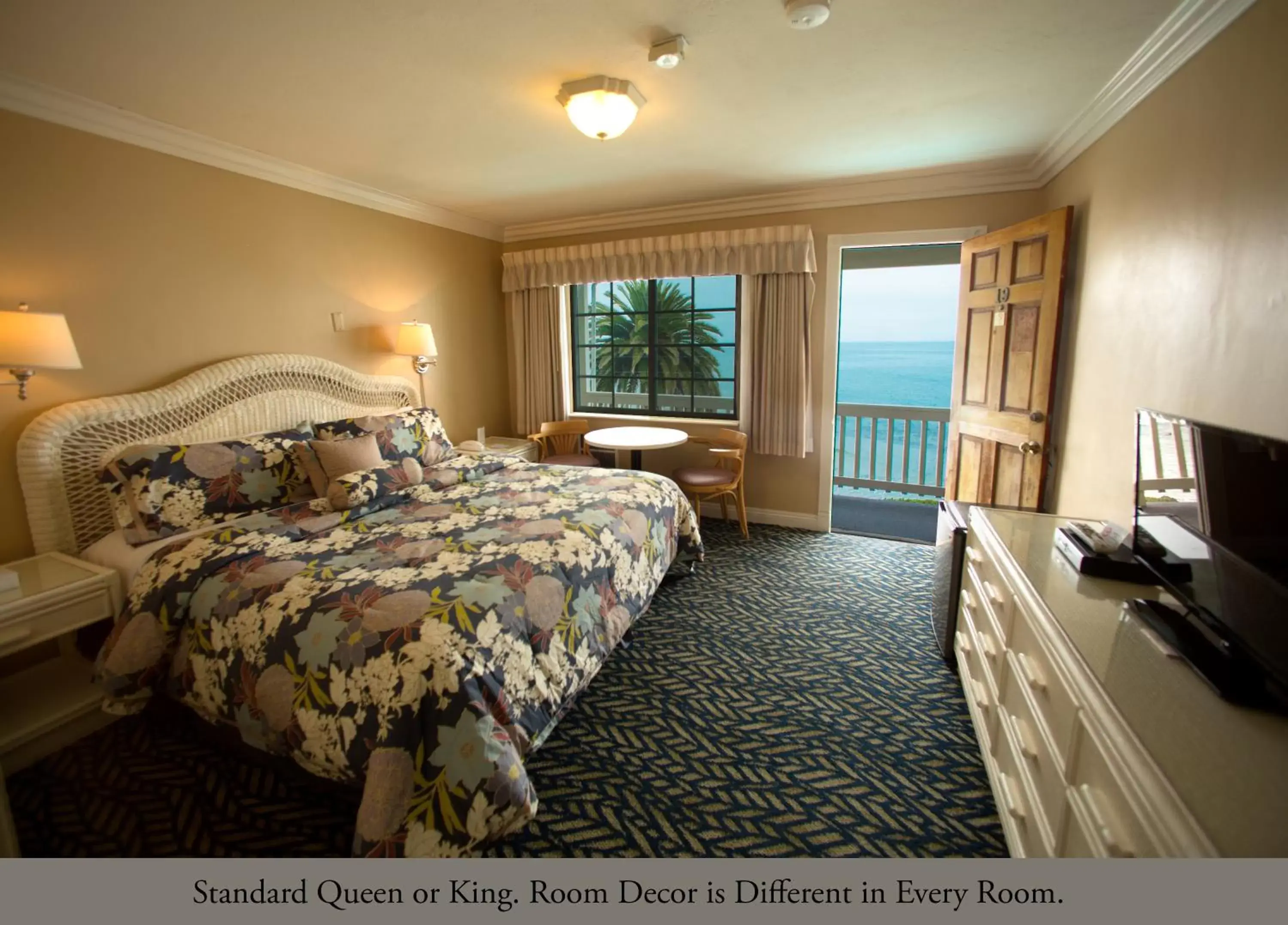 King Room in Cliff House Inn