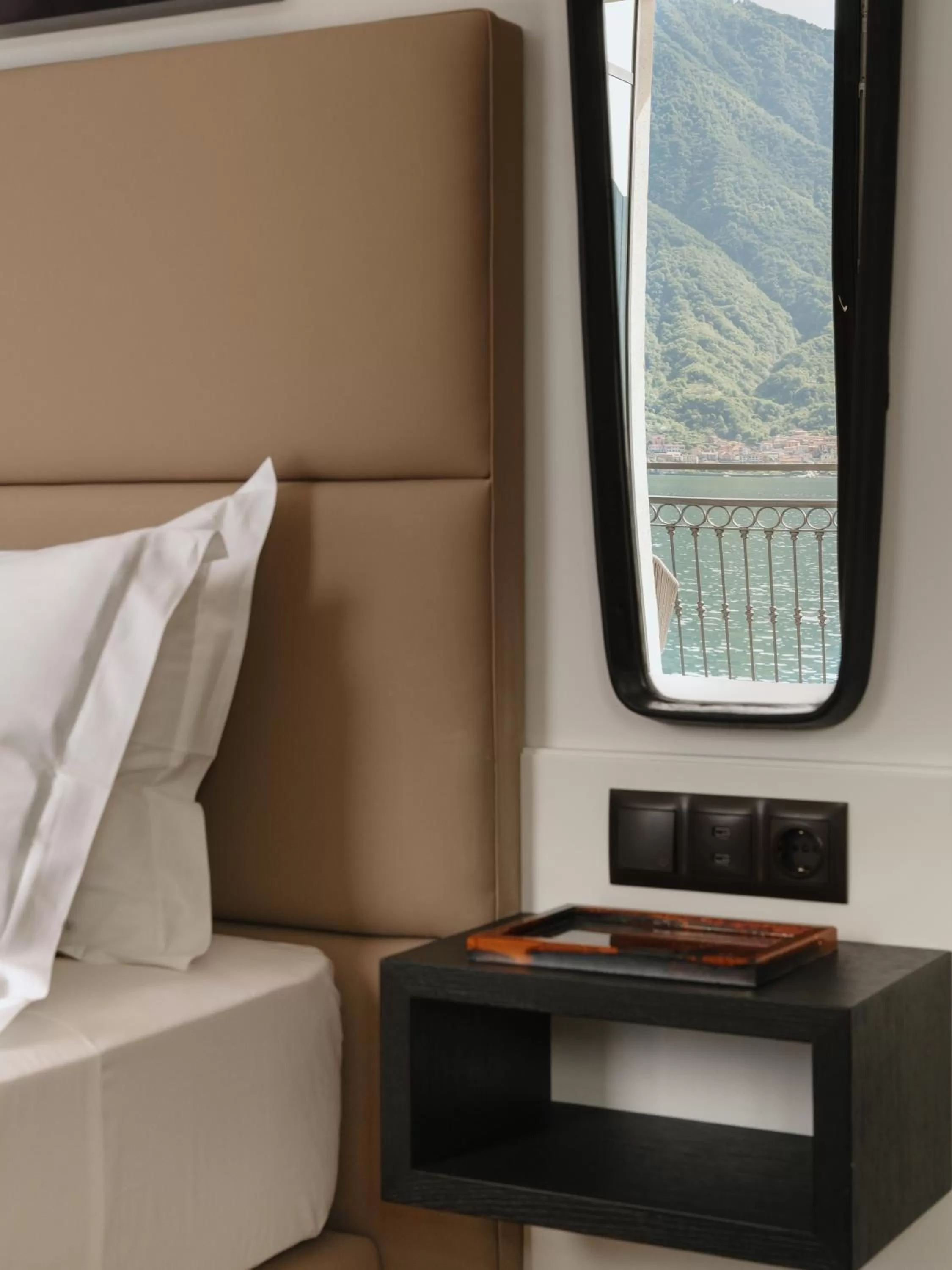 Bed in MUSA Lago di Como