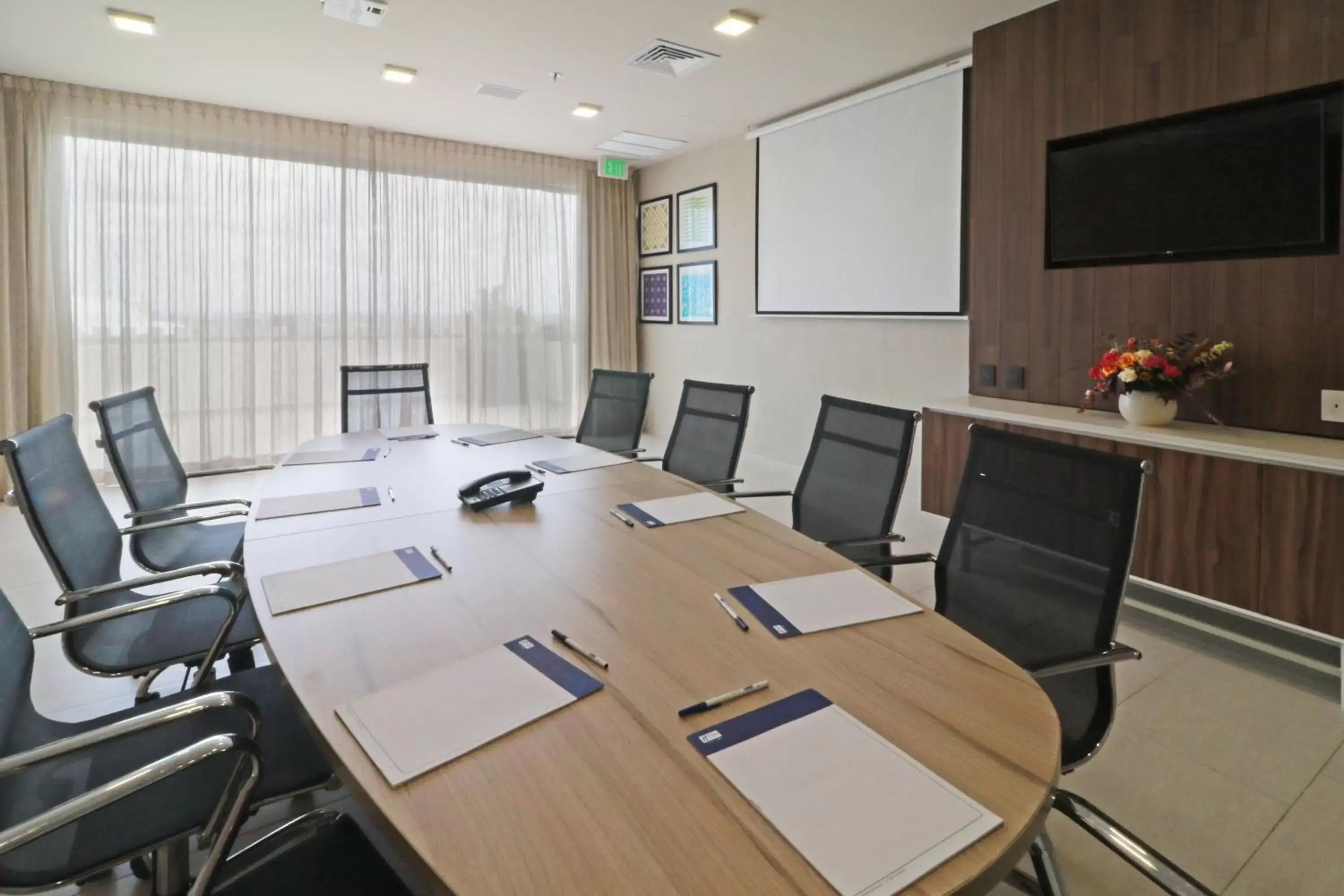 Meeting/conference room in Holiday Inn Express & Suites - Playa del Carmen, an IHG Hotel