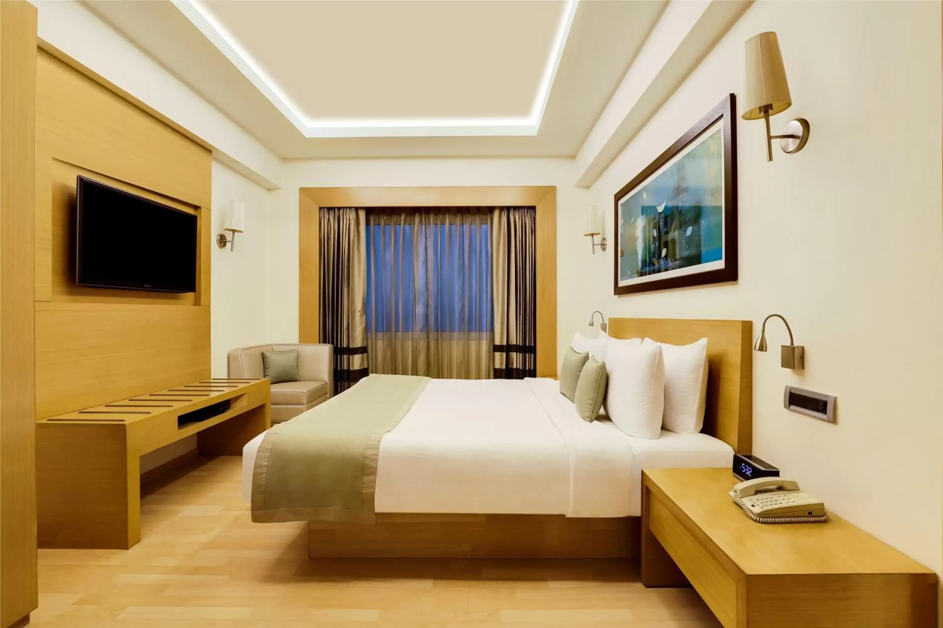 Bedroom in Lemon Tree Premier, Delhi Airport