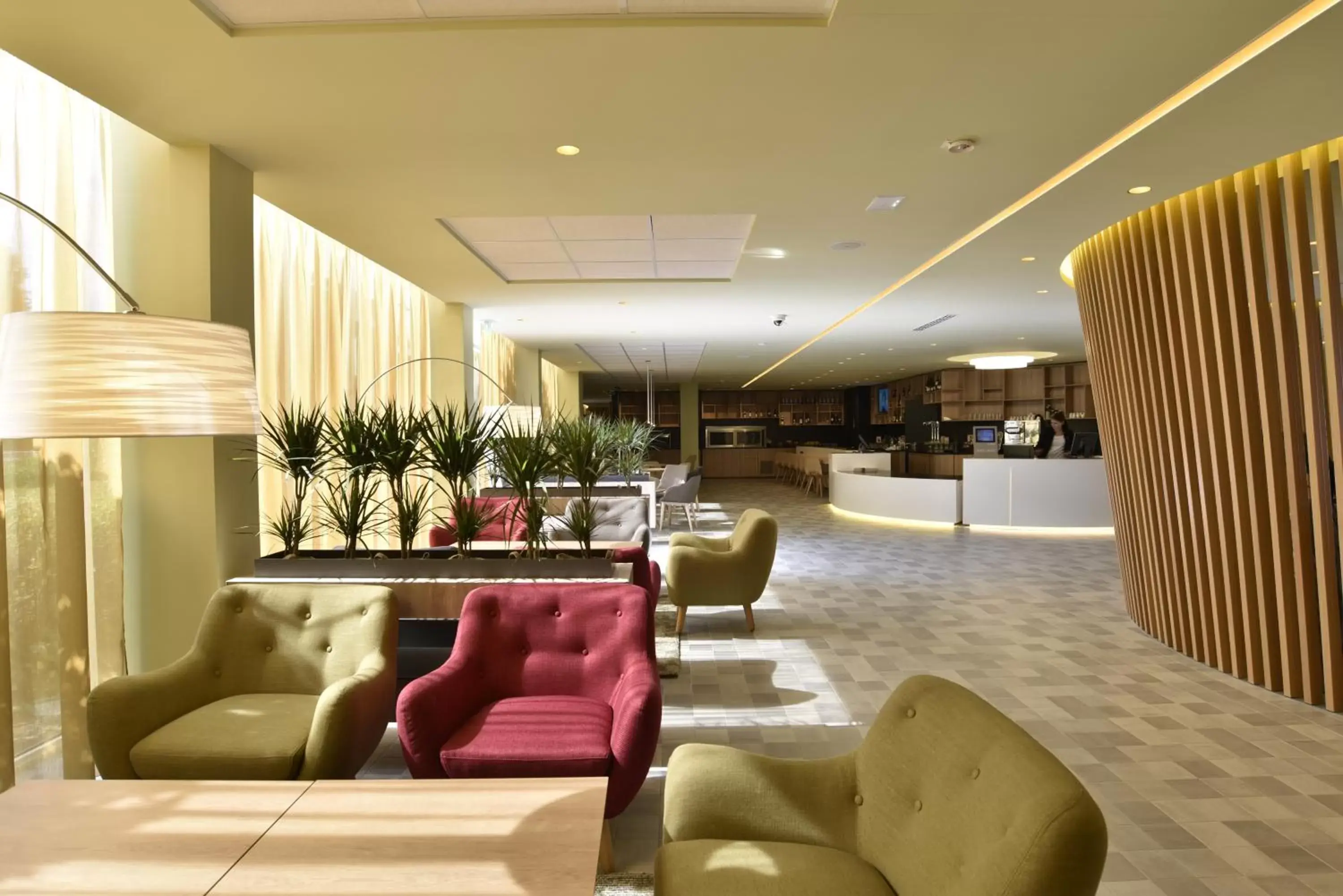 Lounge or bar, Lobby/Reception in Novotel Paris Nord Expo Aulnay