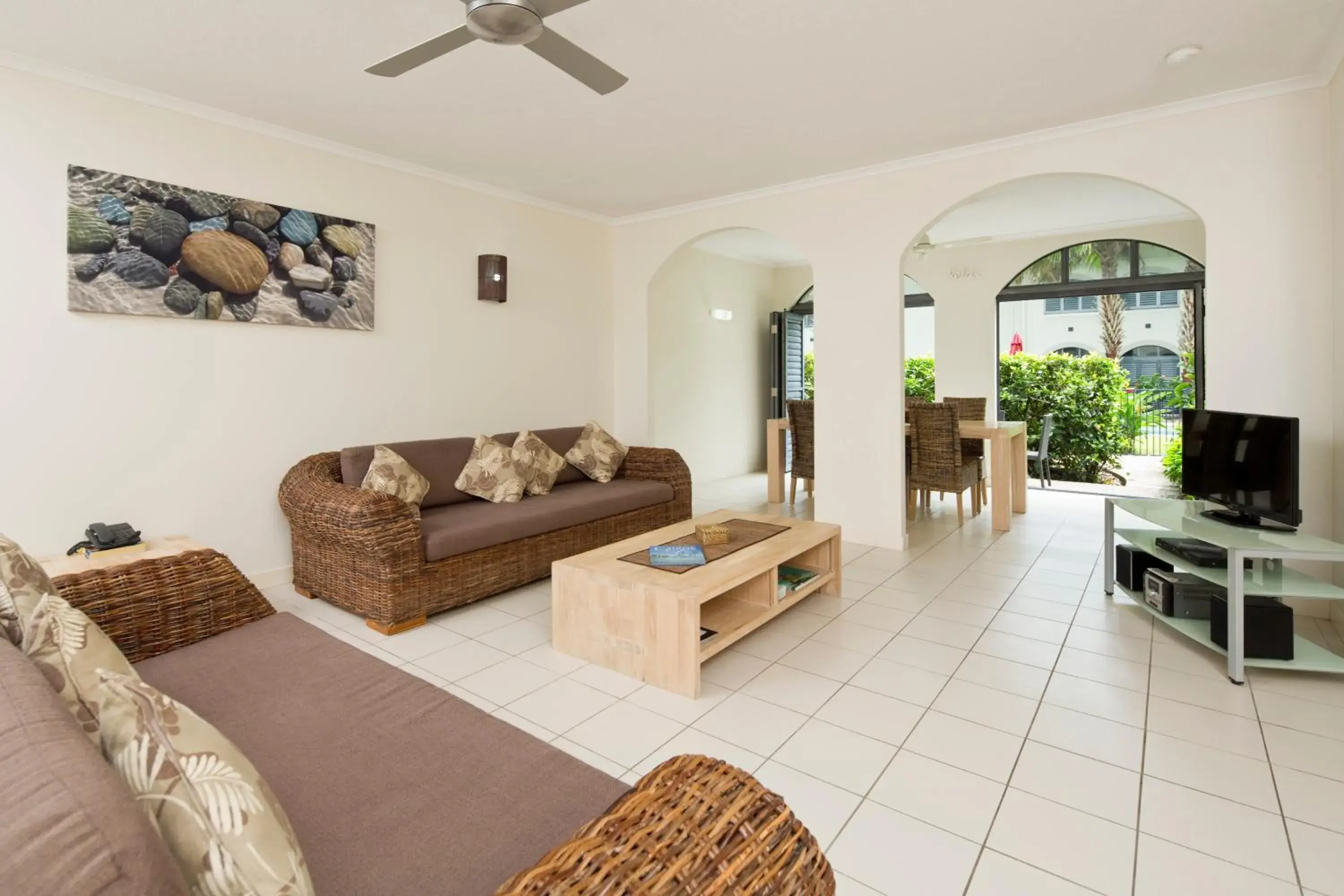 Living room in Mango Lagoon Resort & Wellness Spa Living room in Mango Lagoon Resort & Wellness Spa