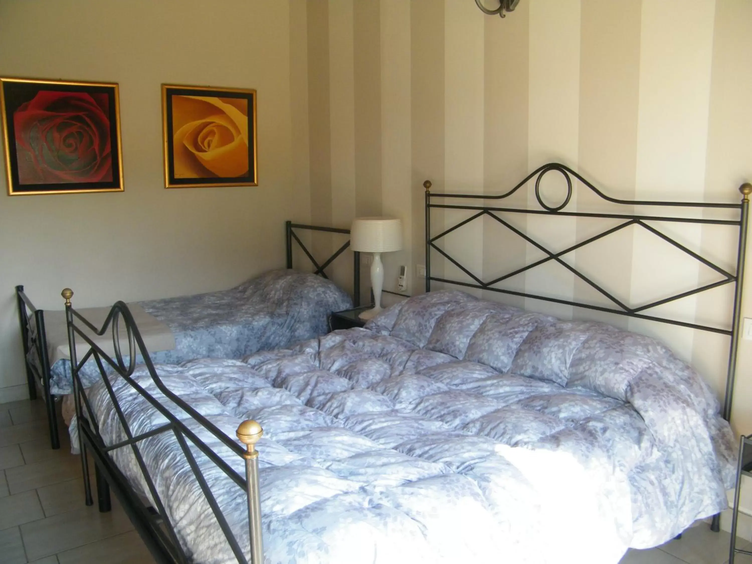 Bed in Villa Franca in Franciacorta