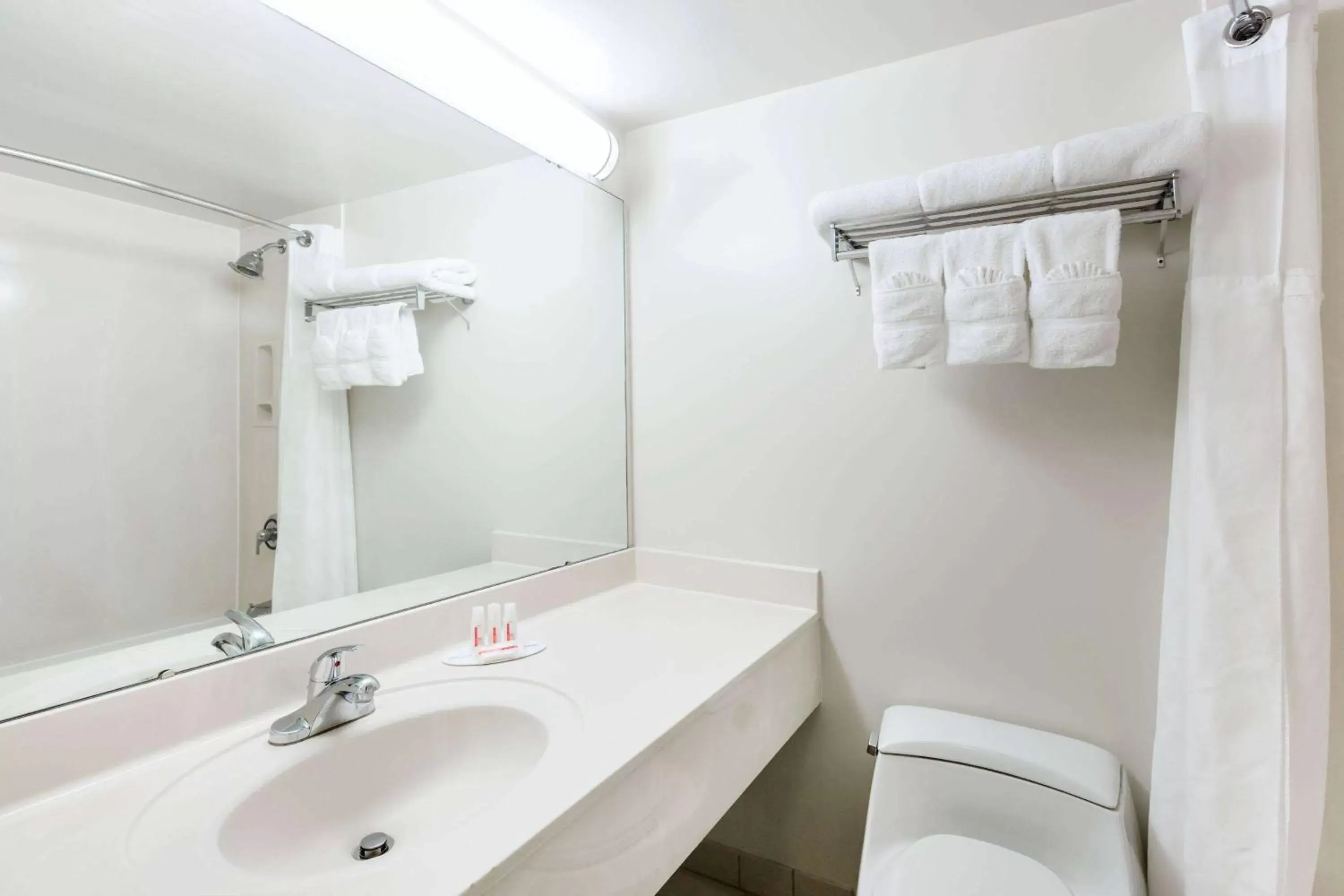 Photo of the whole room, Bathroom in Ramada Plaza by Wyndham Waikiki