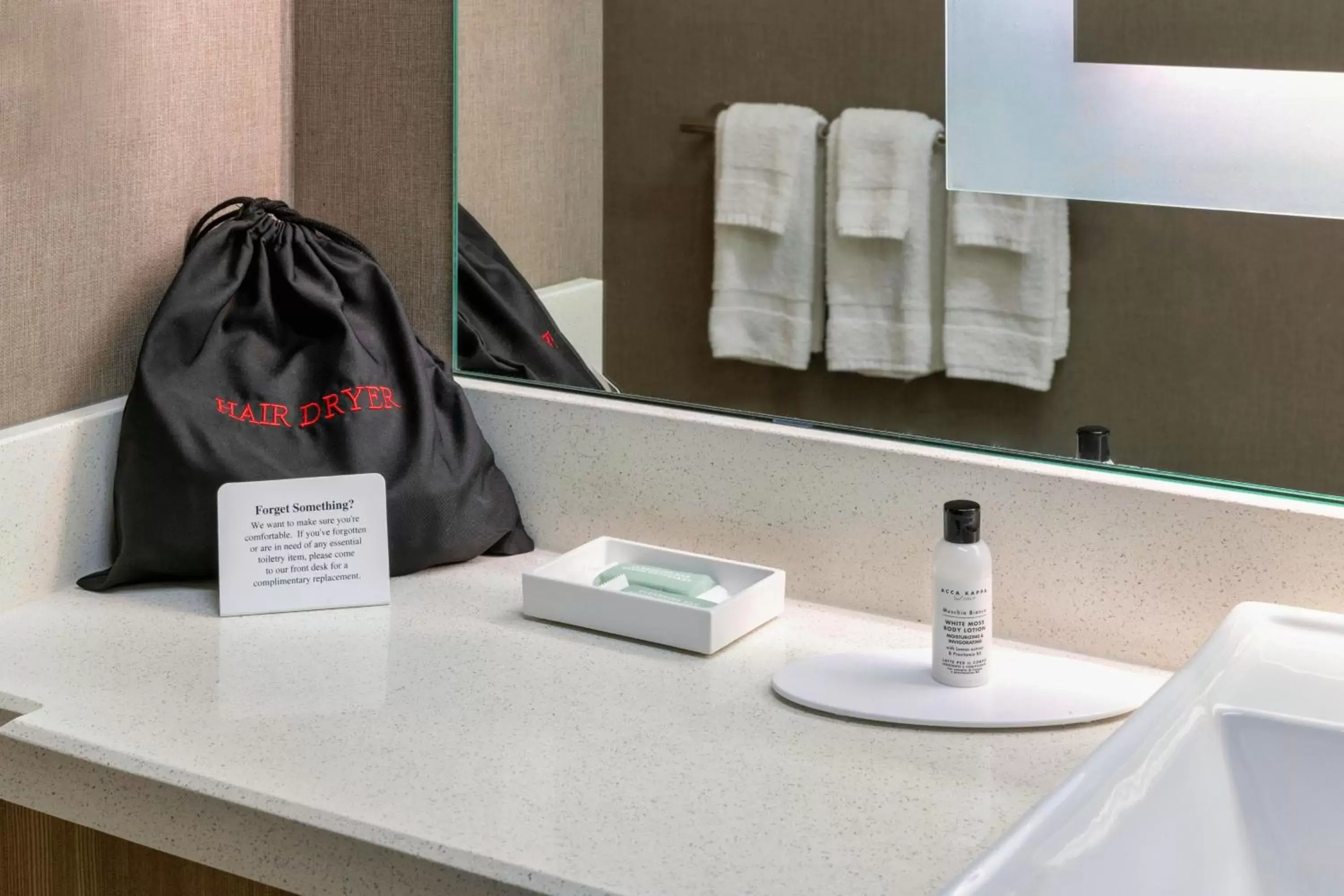 Bathroom in SpringHill Suites by Marriott Amelia Island