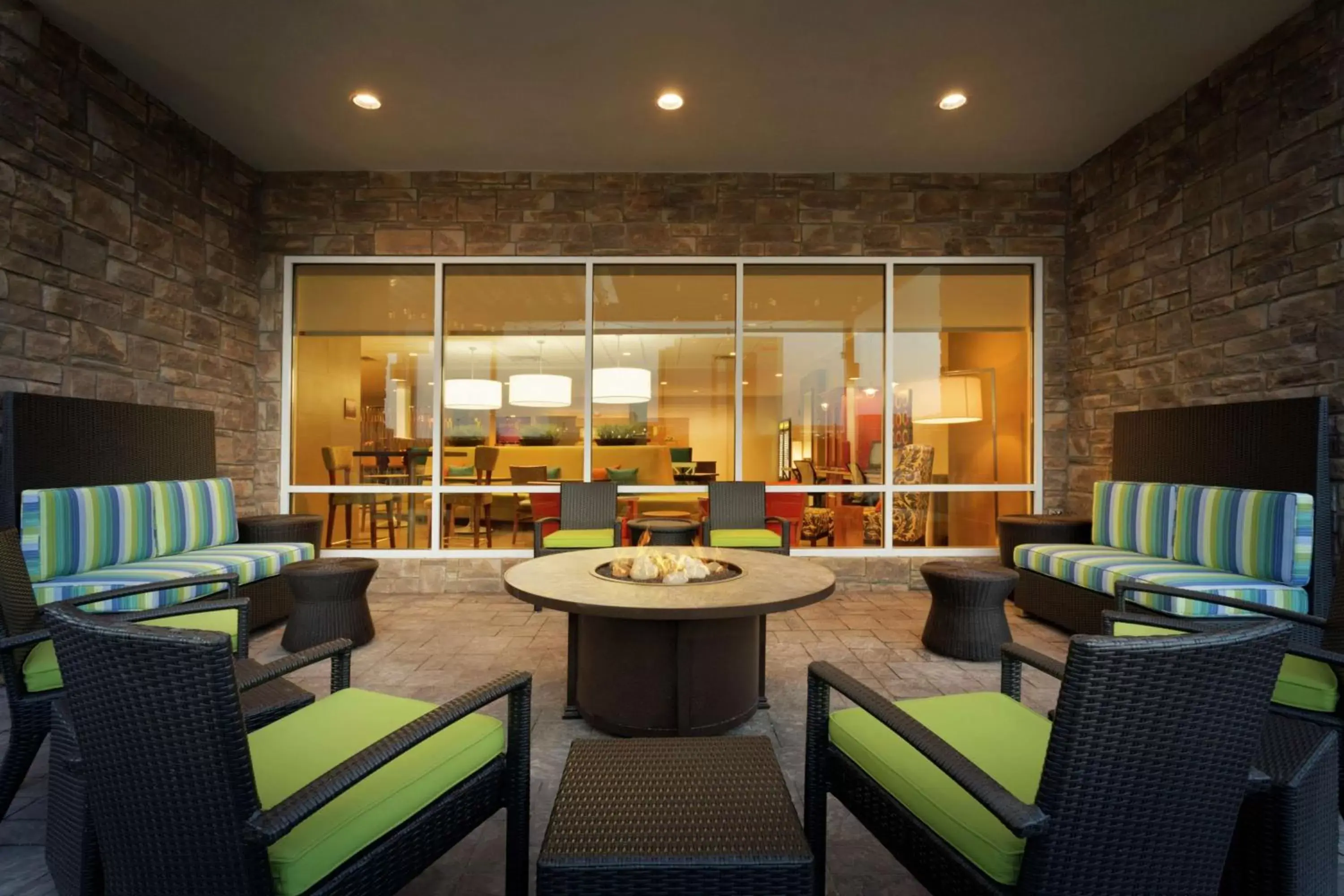 Patio, Seating Area in Home2 Suites by Hilton Midland