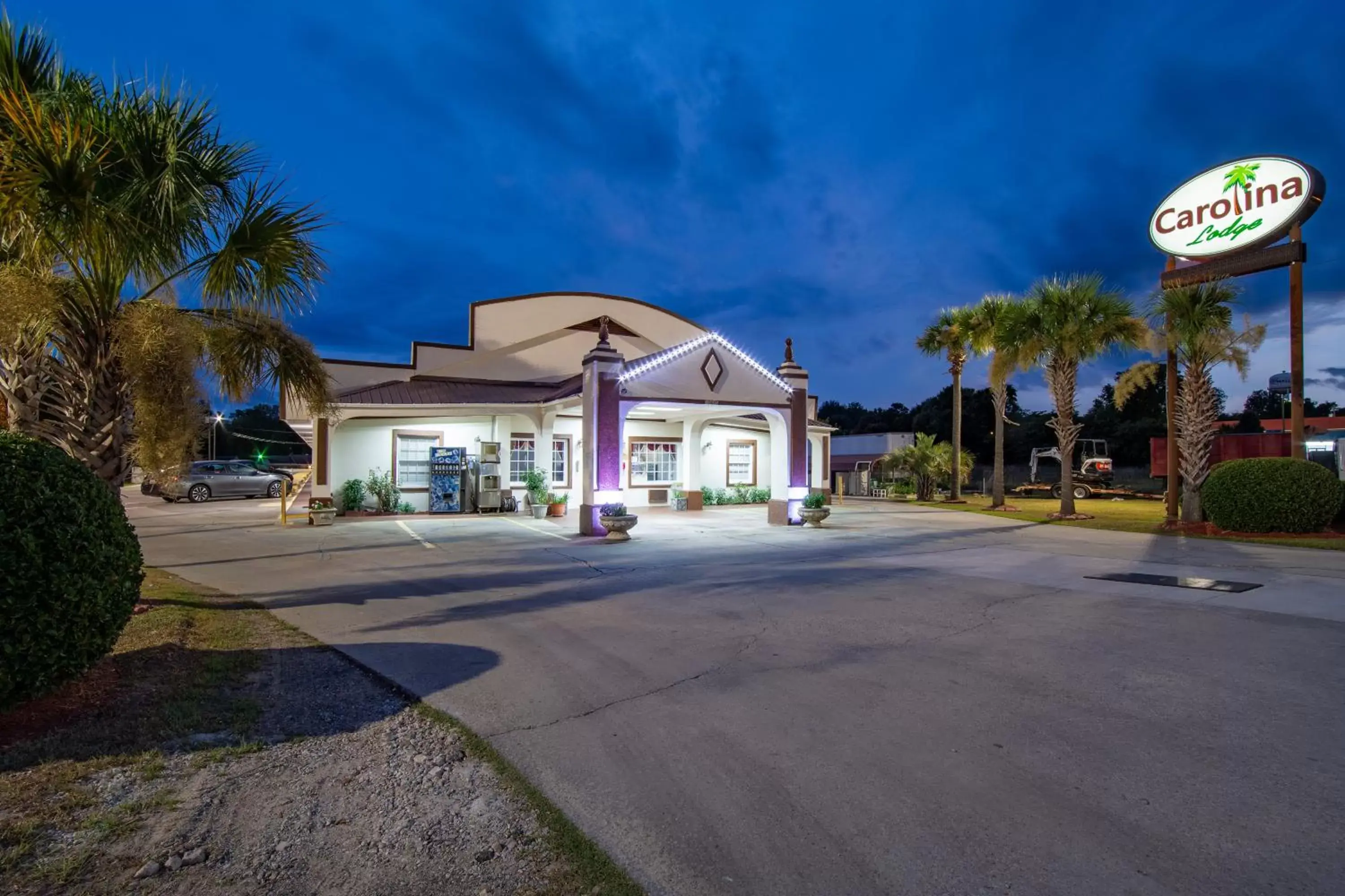 Property Building in Carolina Lodge