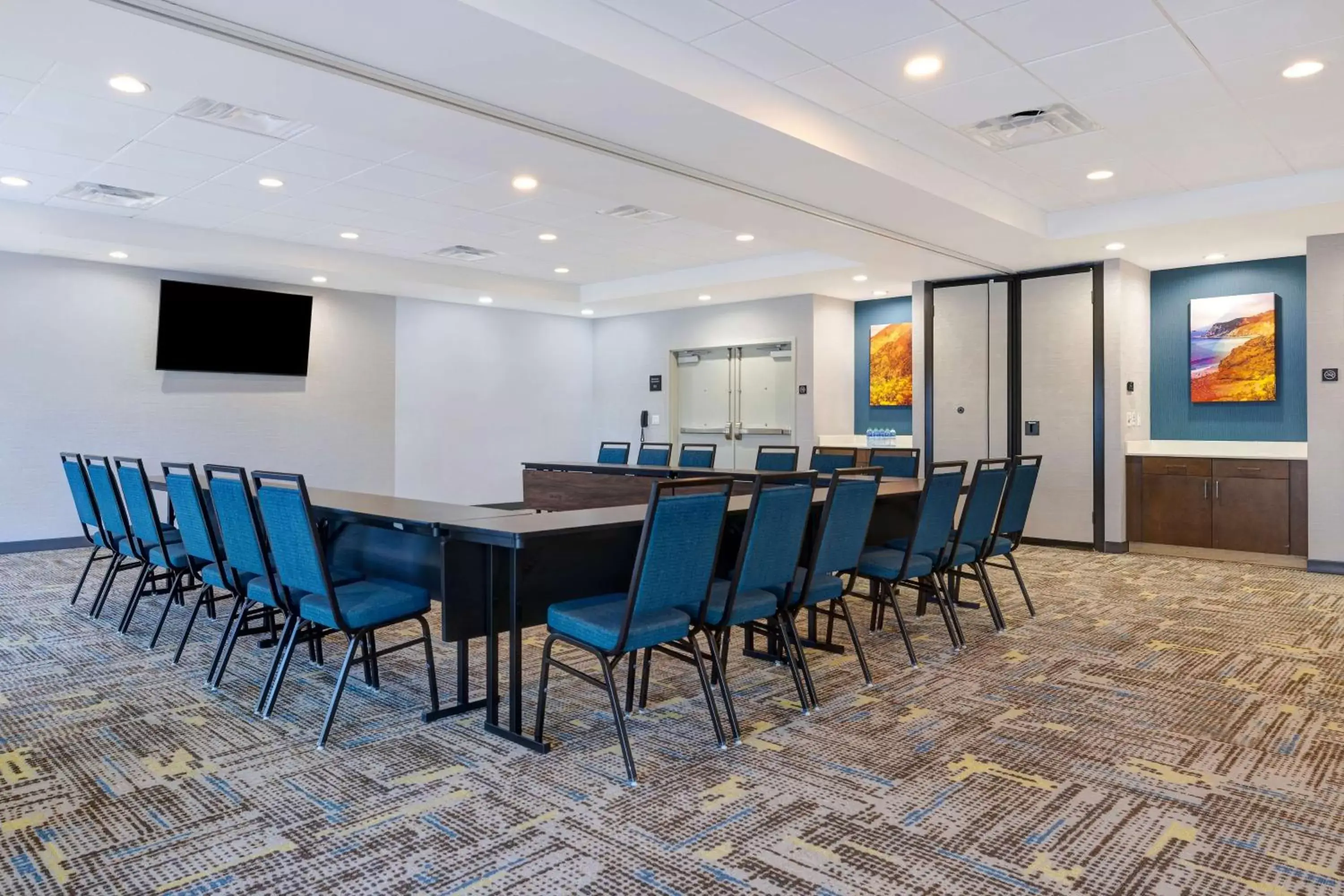 Meeting/conference room in Hampton Inn & Suites Marina