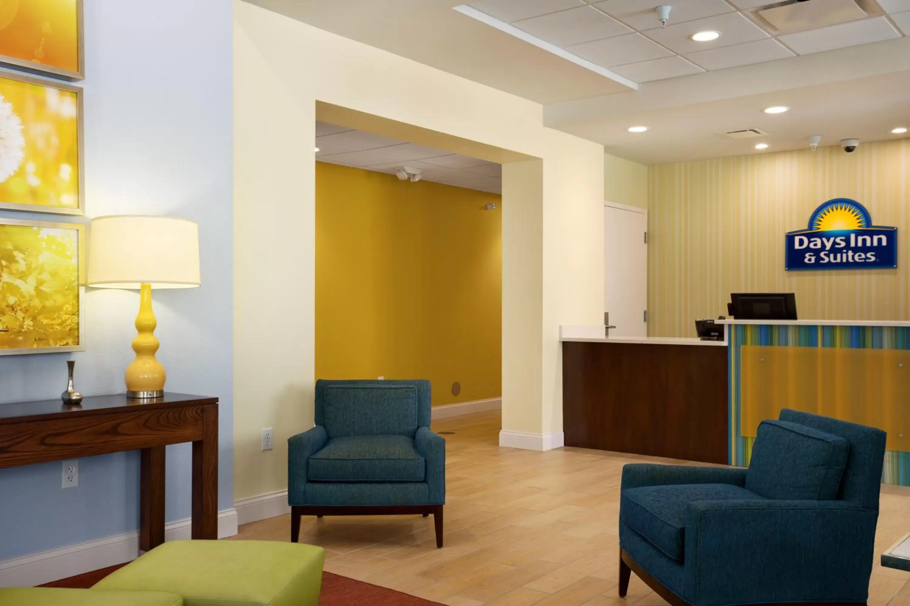 Lobby or reception in Days Inn & Suites by Wyndham Caldwell Lobby or reception in Days Inn & Suites by Wyndham Caldwell