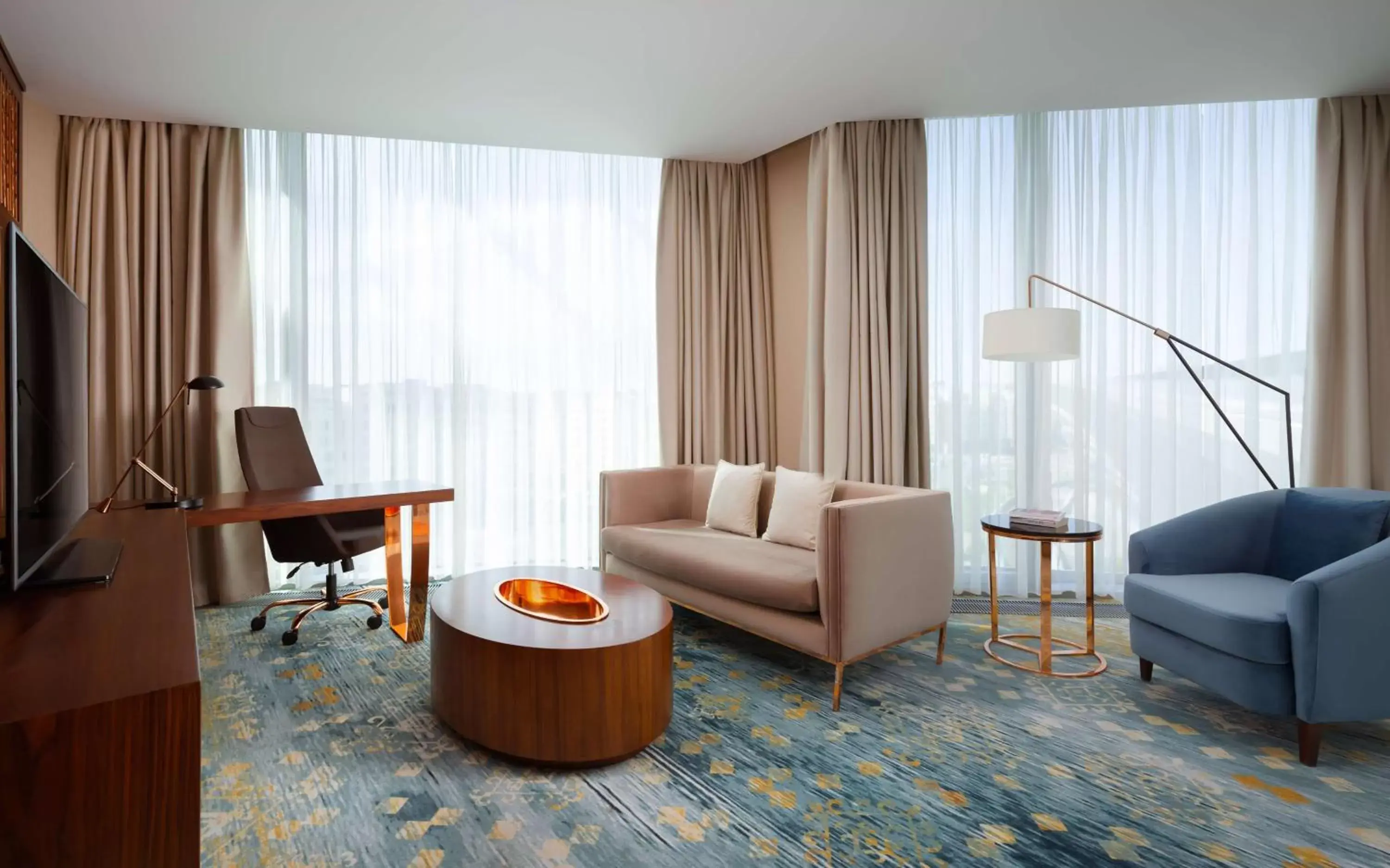 Bedroom, Seating Area in Hilton Astana