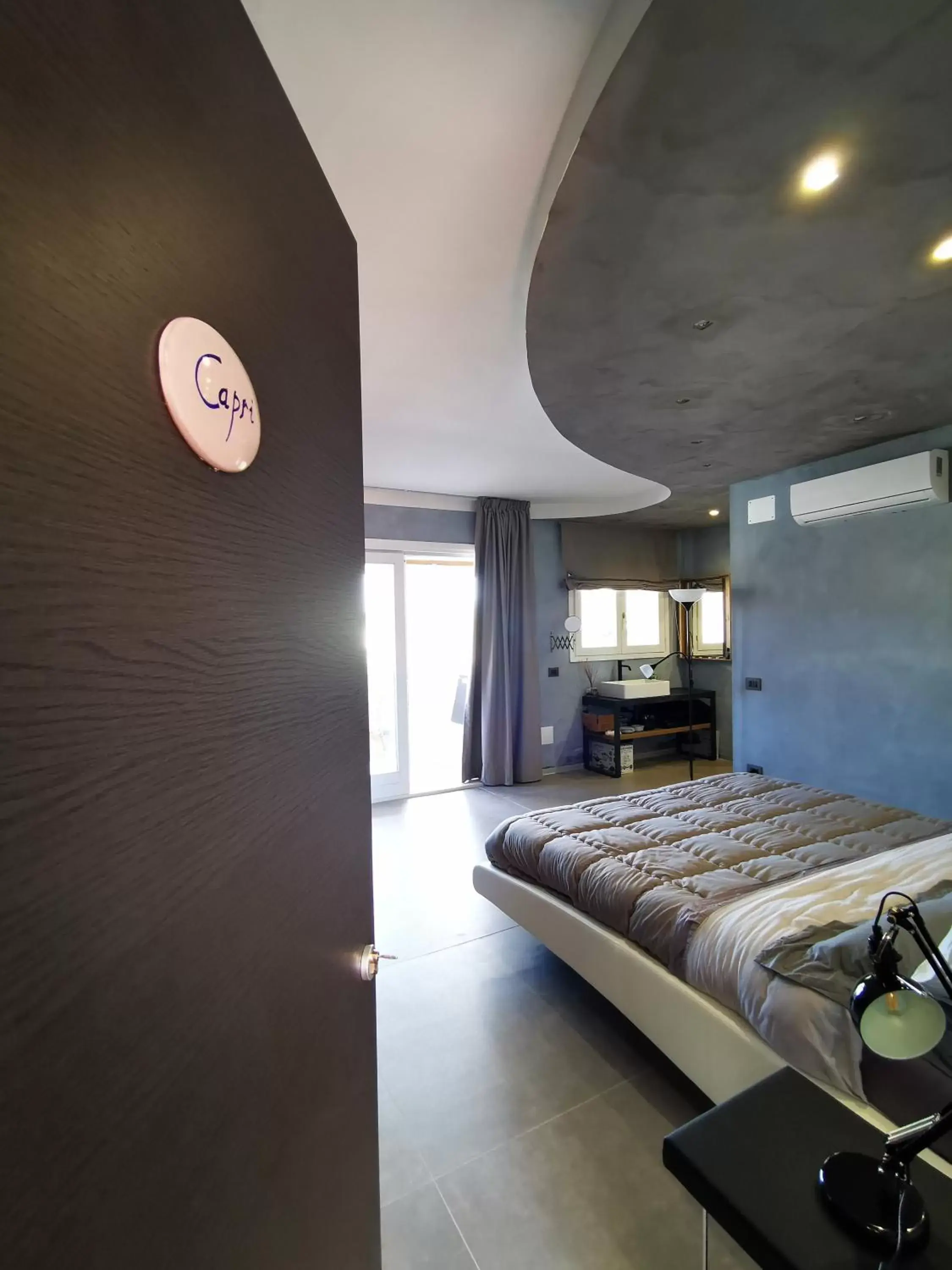 King Room with Spa Bath in Relais Du Port King Room with Spa Bath in Relais Du Port