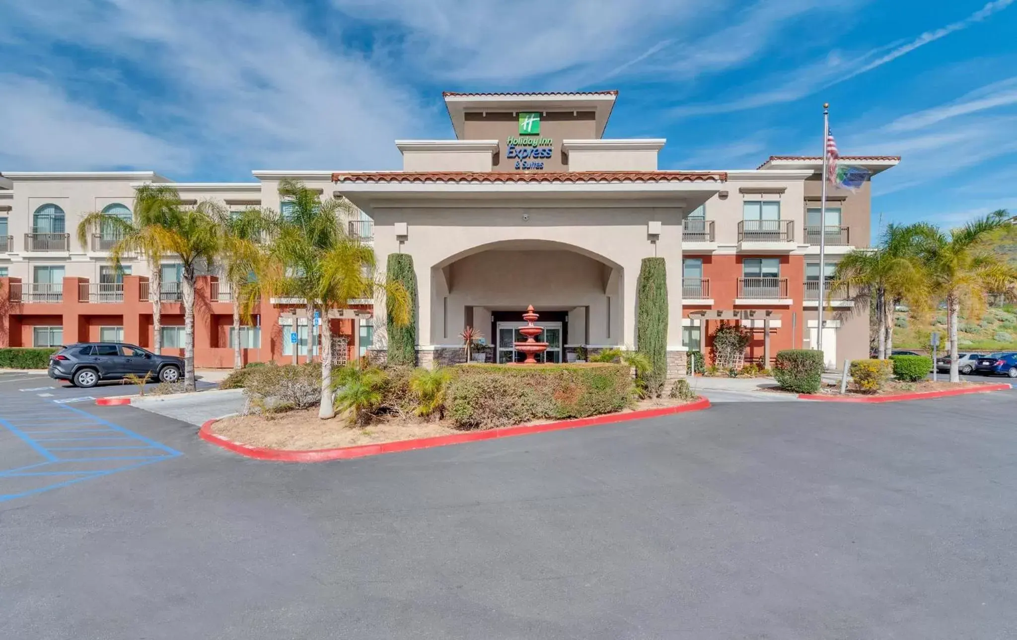Property building in Holiday Inn Express Hotel & Suites Lake Elsinore by IHG Property building in Holiday Inn Express Hotel & Suites Lake Elsinore by IHG
