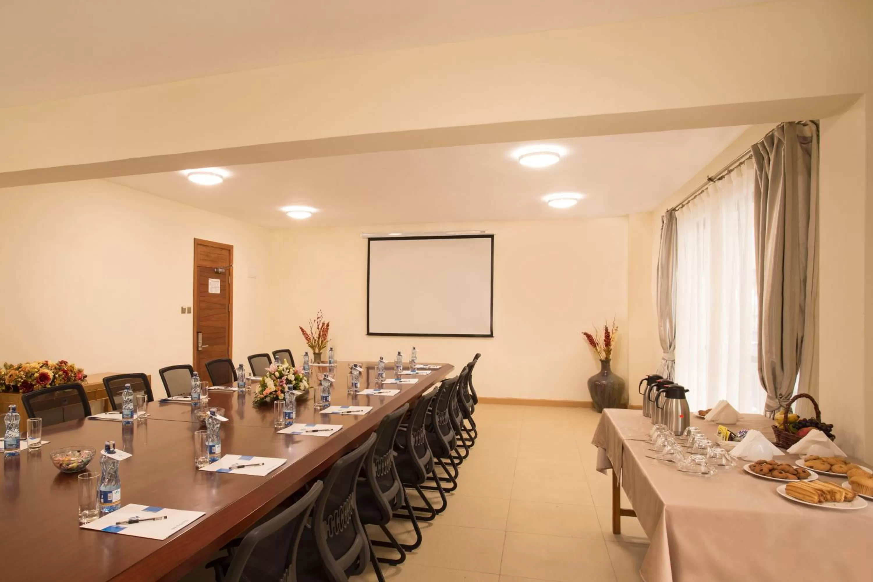 Meeting/conference room in Lotos Inn & Suites, Nairobi