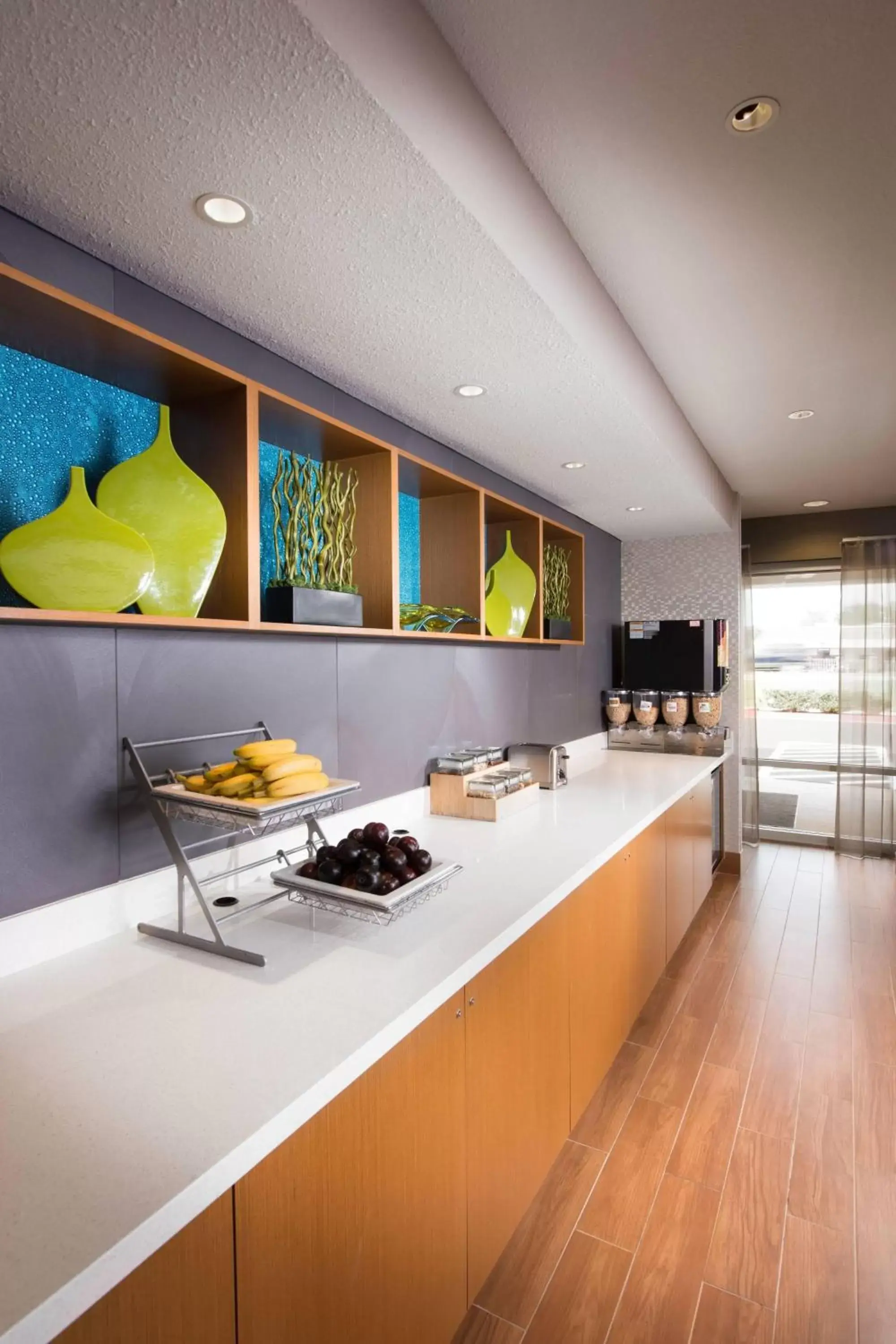 Breakfast, Kitchen/Kitchenette in SpringHill Suites by Marriott Bentonville