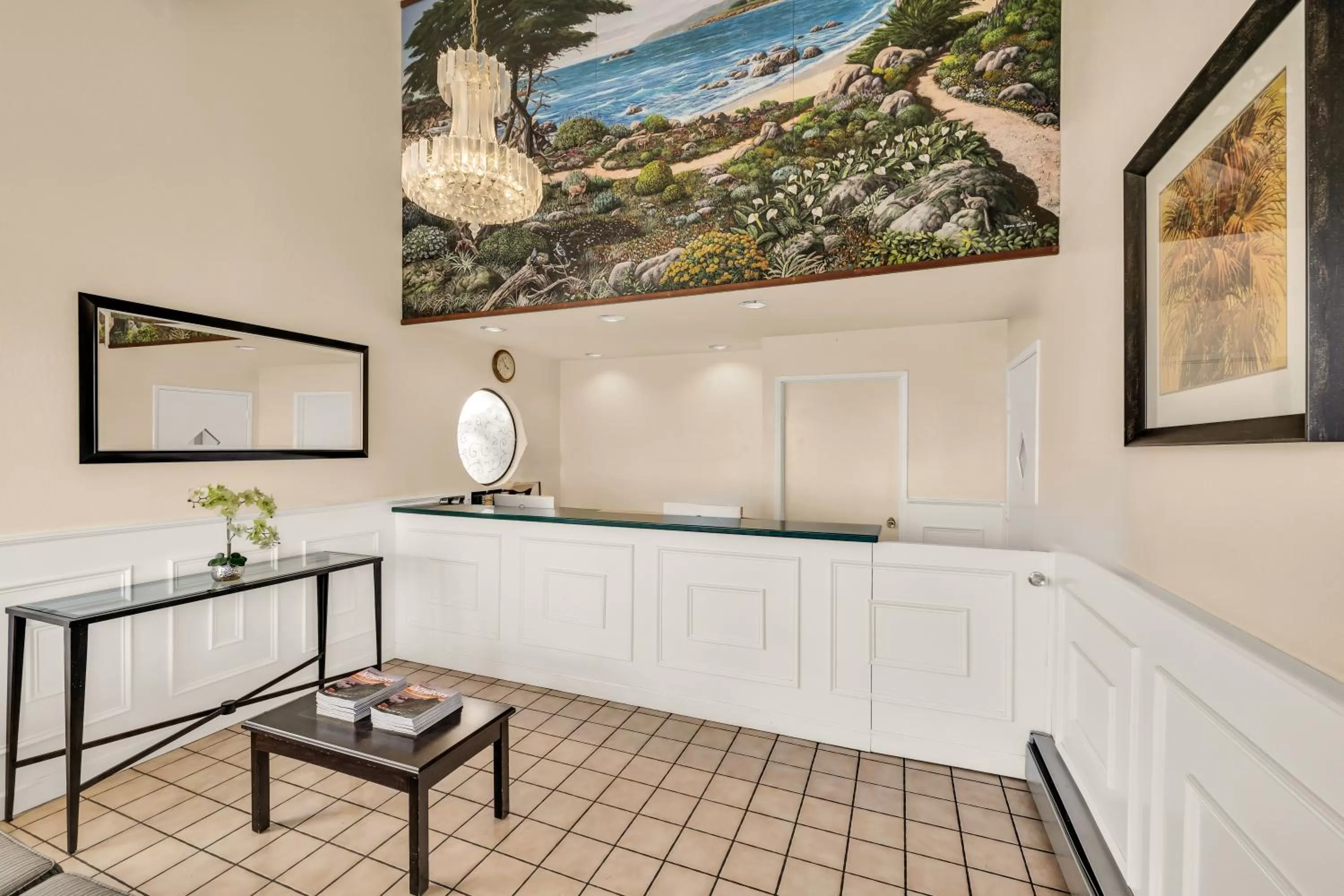 Kitchen/Kitchenette in Quality Inn Monterey