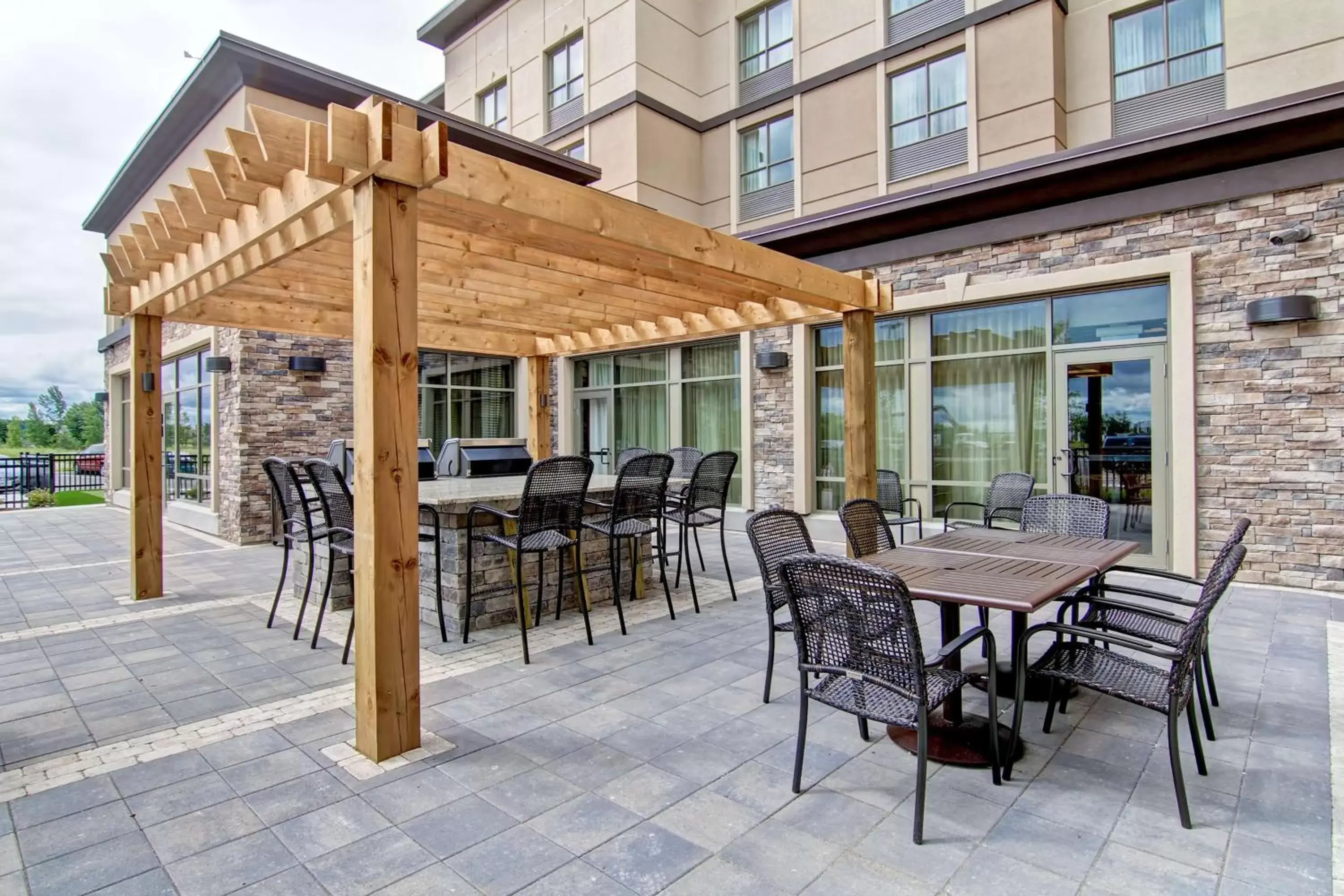 Patio, Restaurant/Places to Eat in Homewood Suites by Hilton Waterloo/St. Jacobs