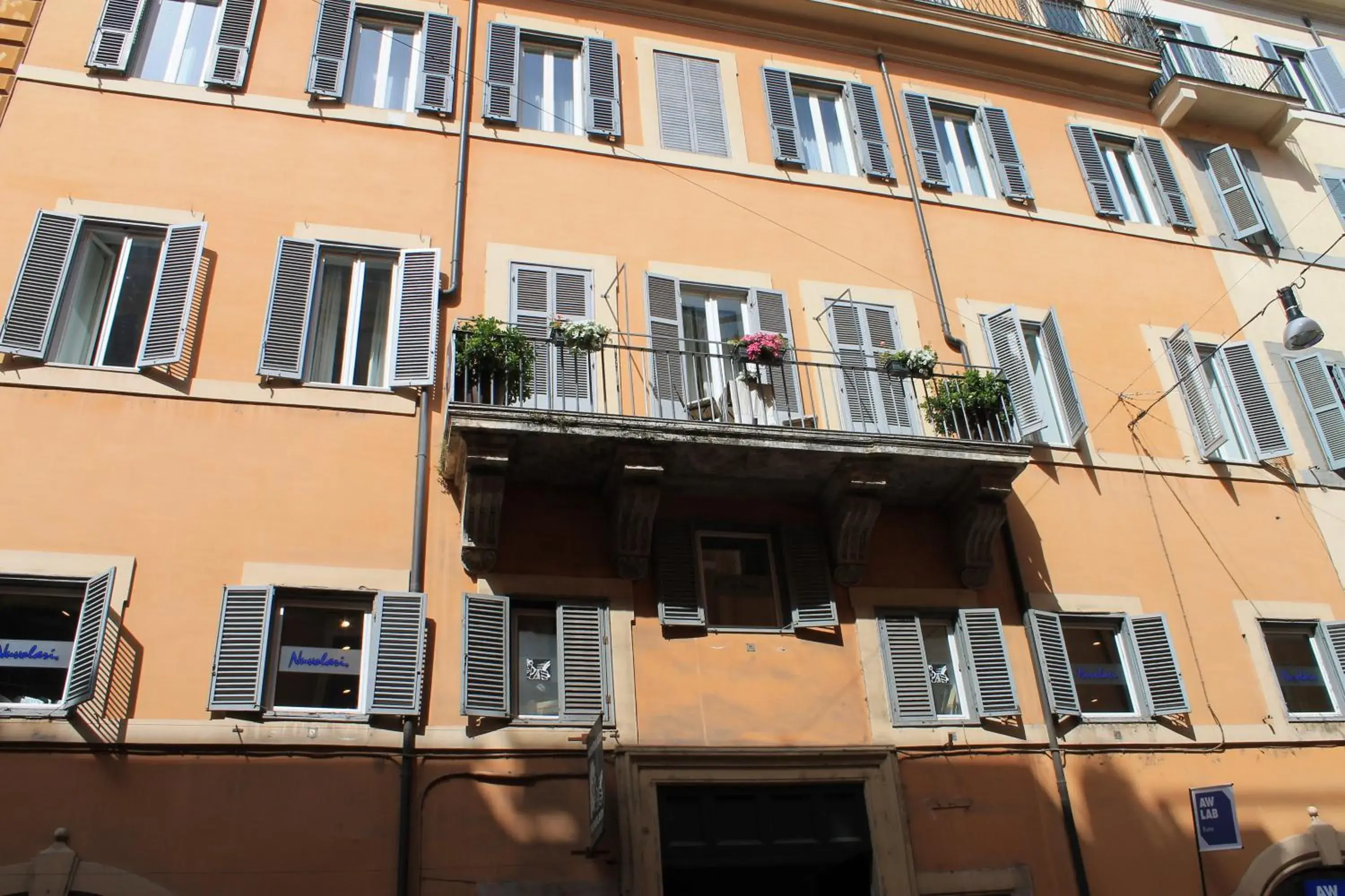 Facade/entrance, Balcony/Terrace in 504 Corso Suites