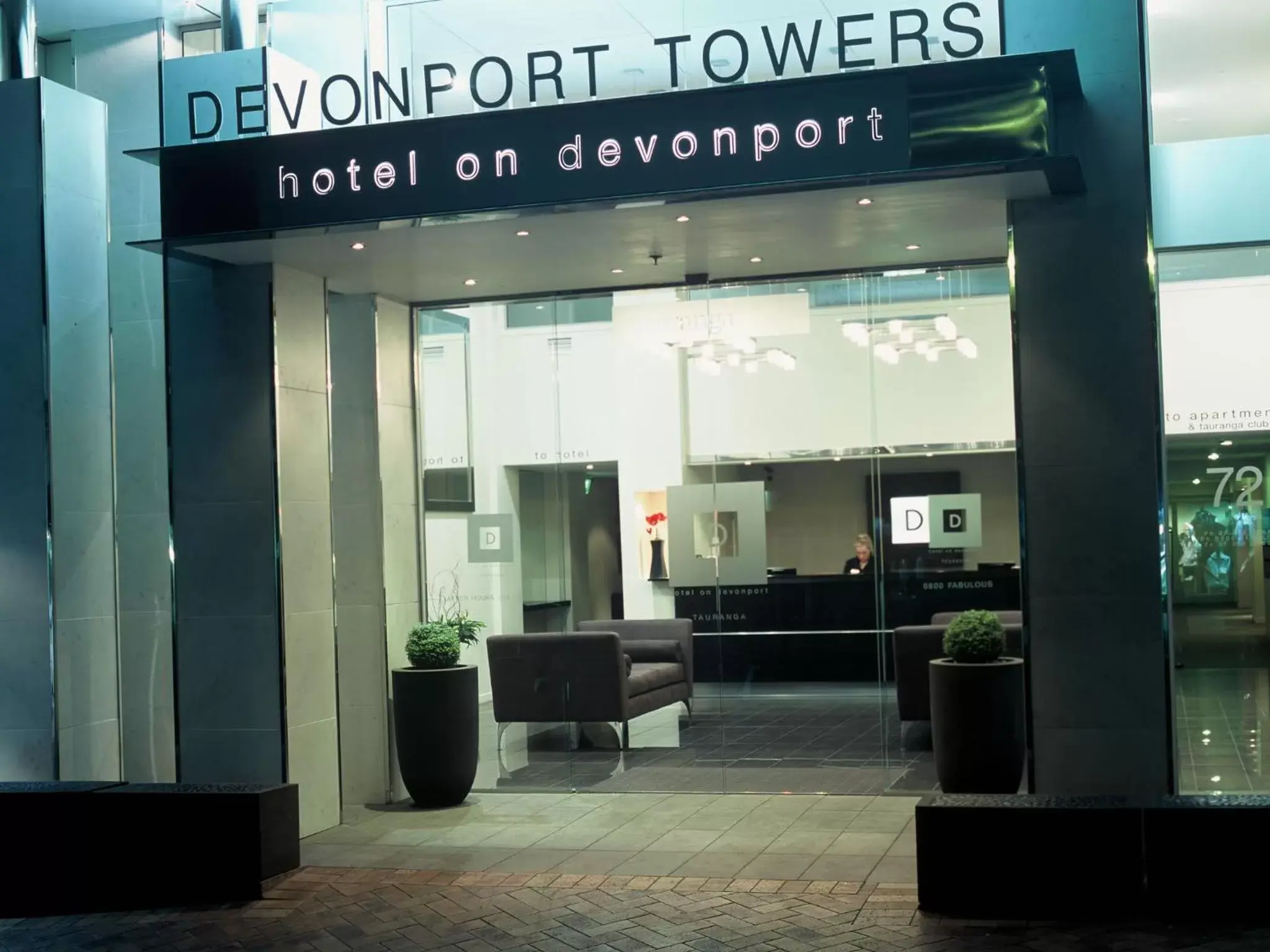 Facade/entrance in Hotel on Devonport