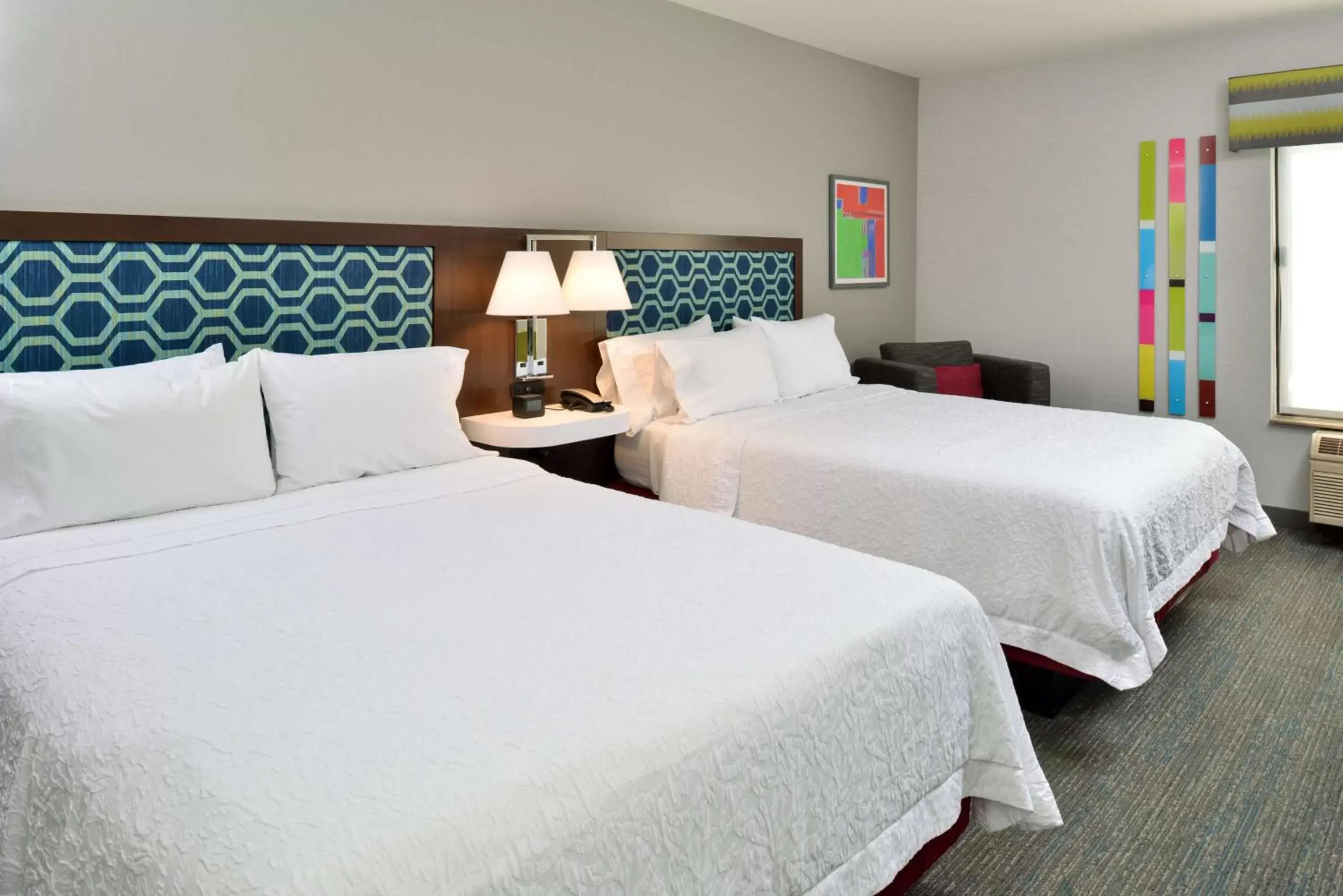 Bed in Hampton Inn San Francisco - Daly City