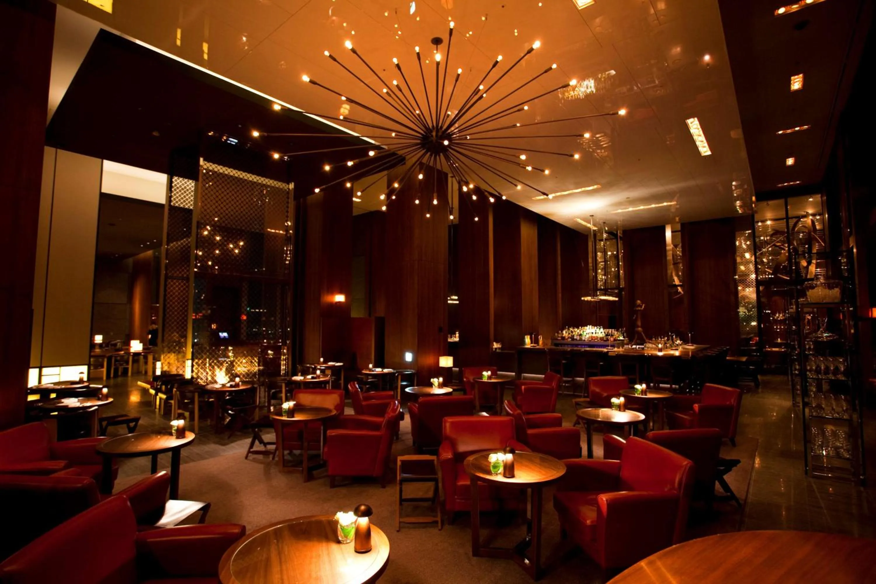 Lounge or bar in Andaz Tokyo - A Concept by Hyatt