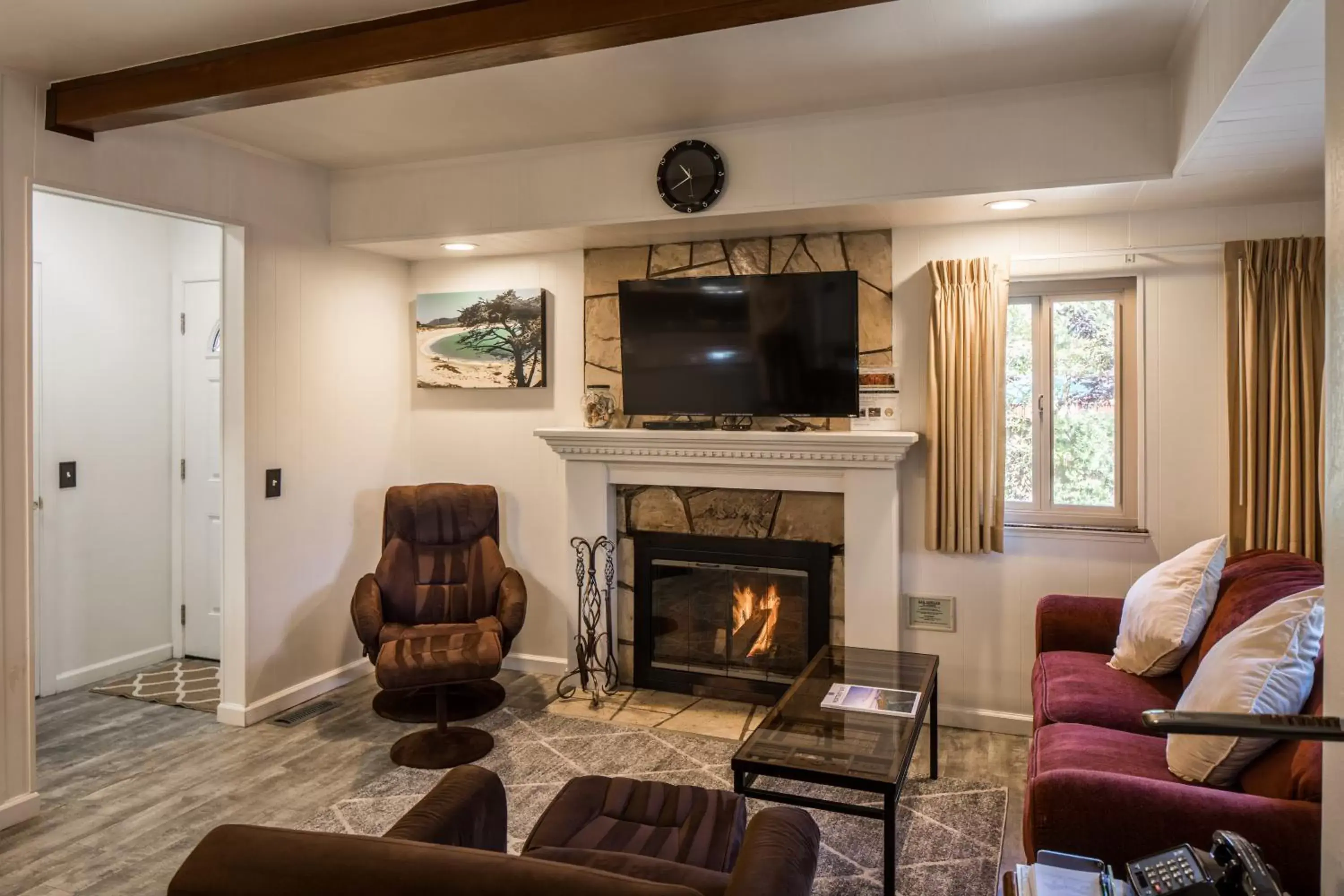 Living room, Seating Area in Andril Fireplace Cottages