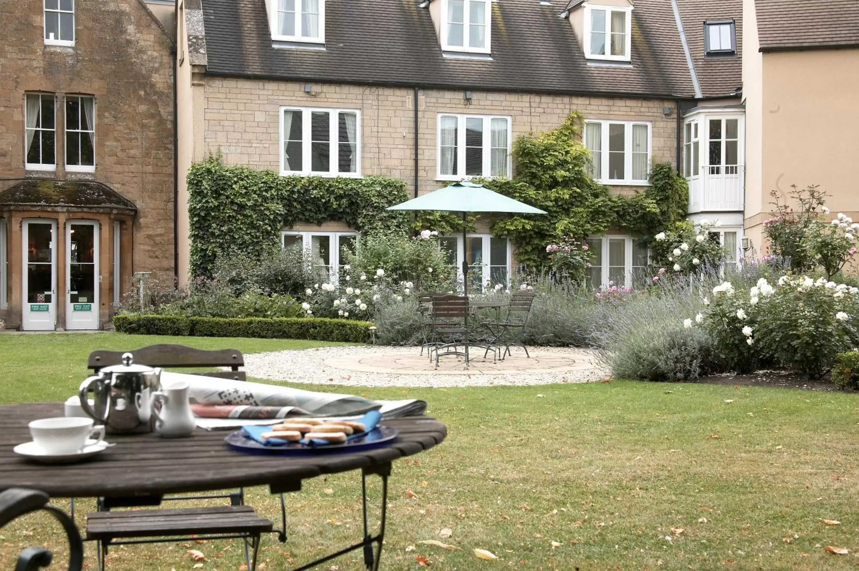 Garden, Property Building in Three Ways House Hotel