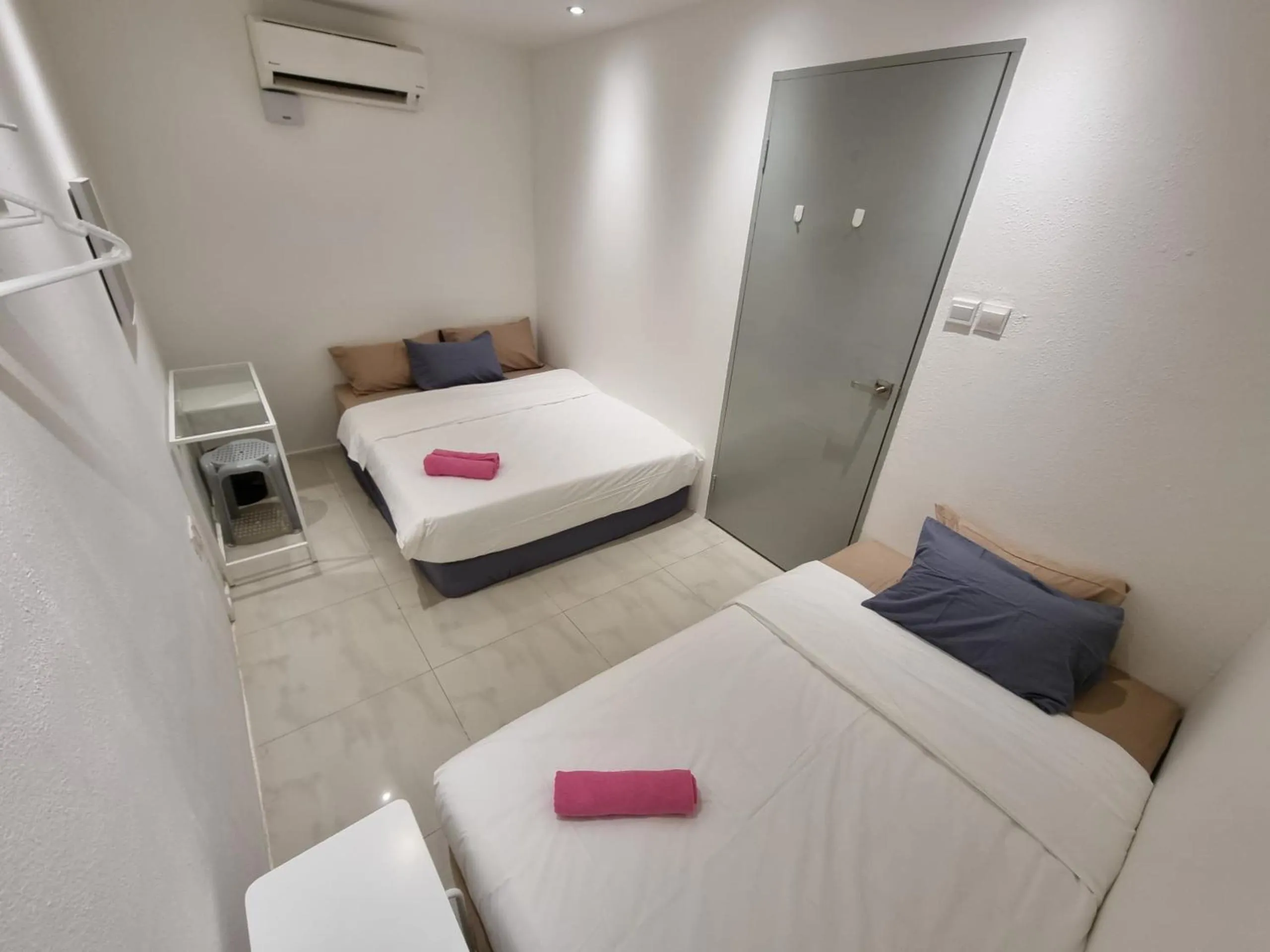 Bedroom, Bed in One Point Hotel