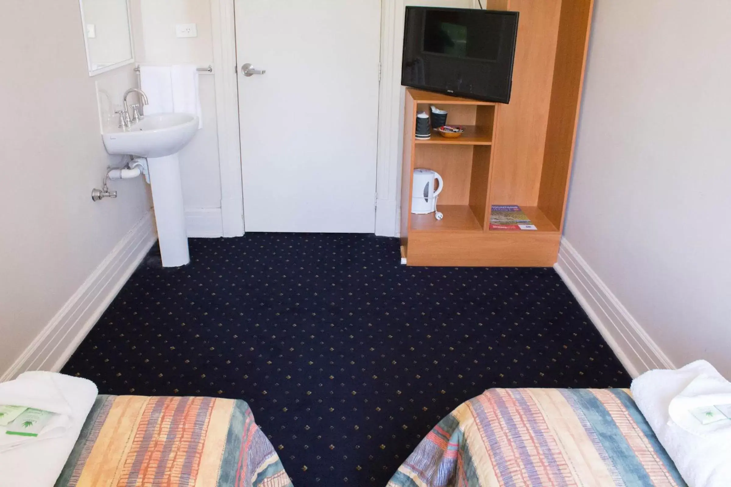 Bedroom in Gardners Inn Hotel Bedroom in Gardners Inn Hotel