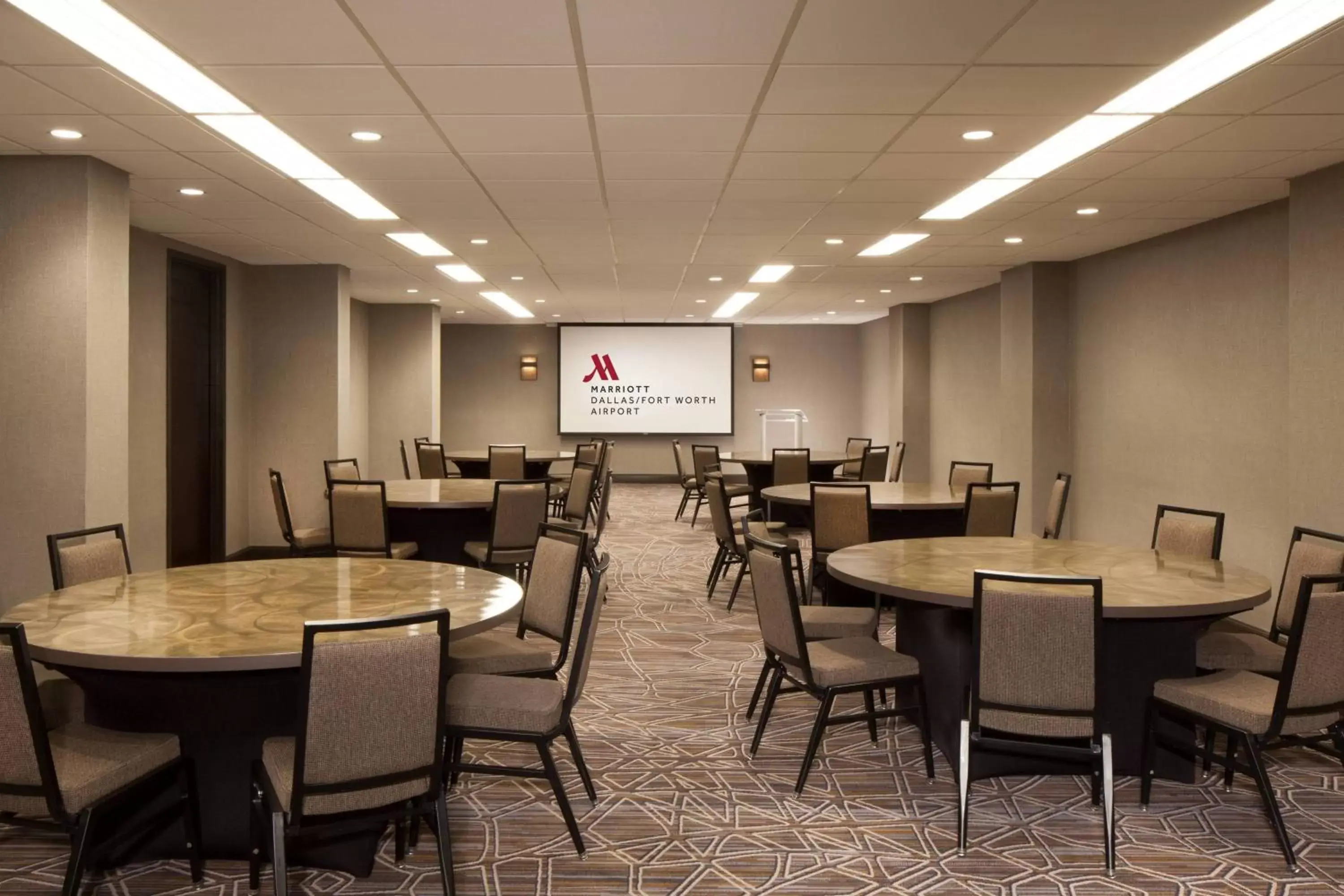 Meeting/conference room in Dallas/Fort Worth Airport Marriott