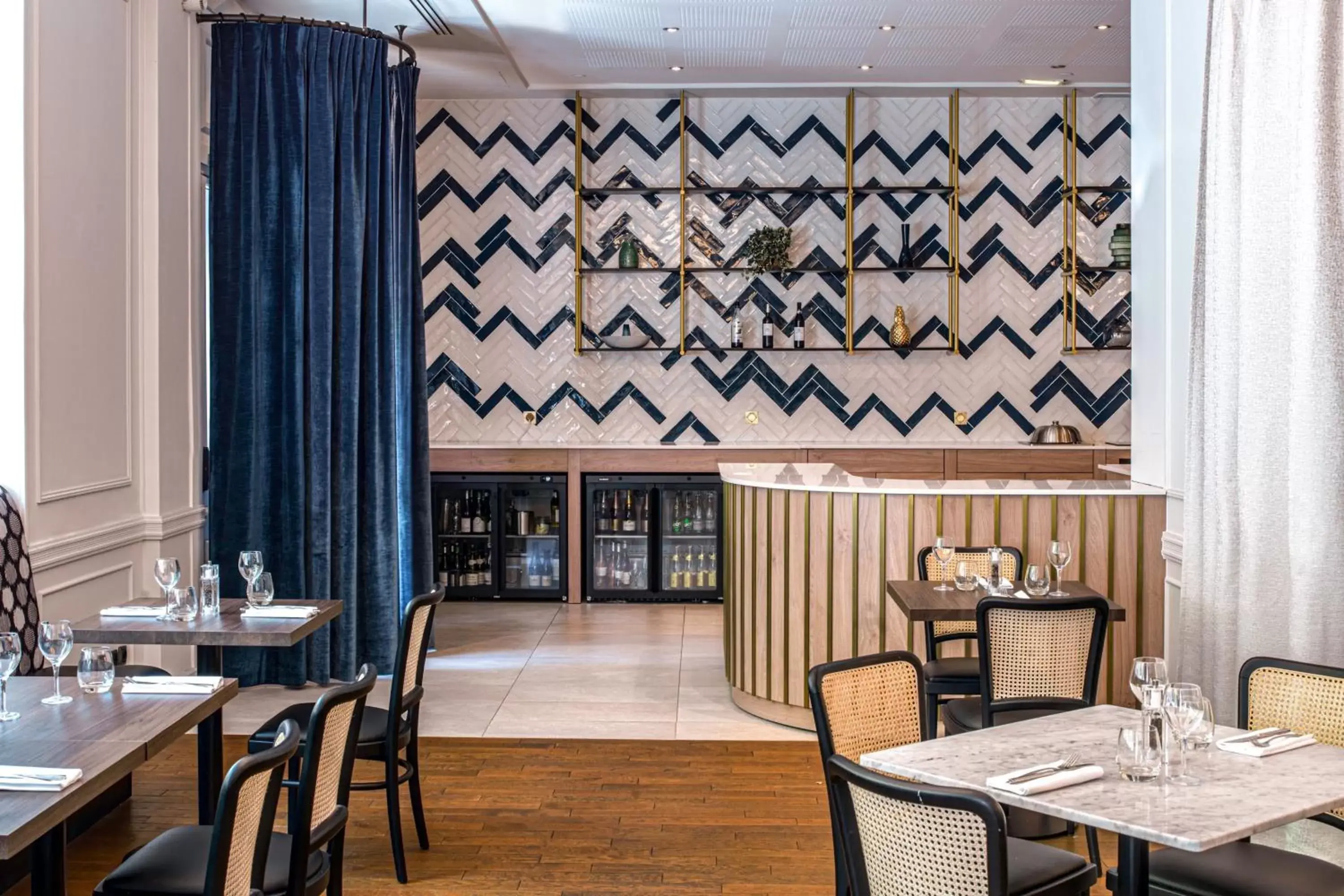 Restaurant/Places to Eat in Paris Marriott Opera Ambassador Hotel