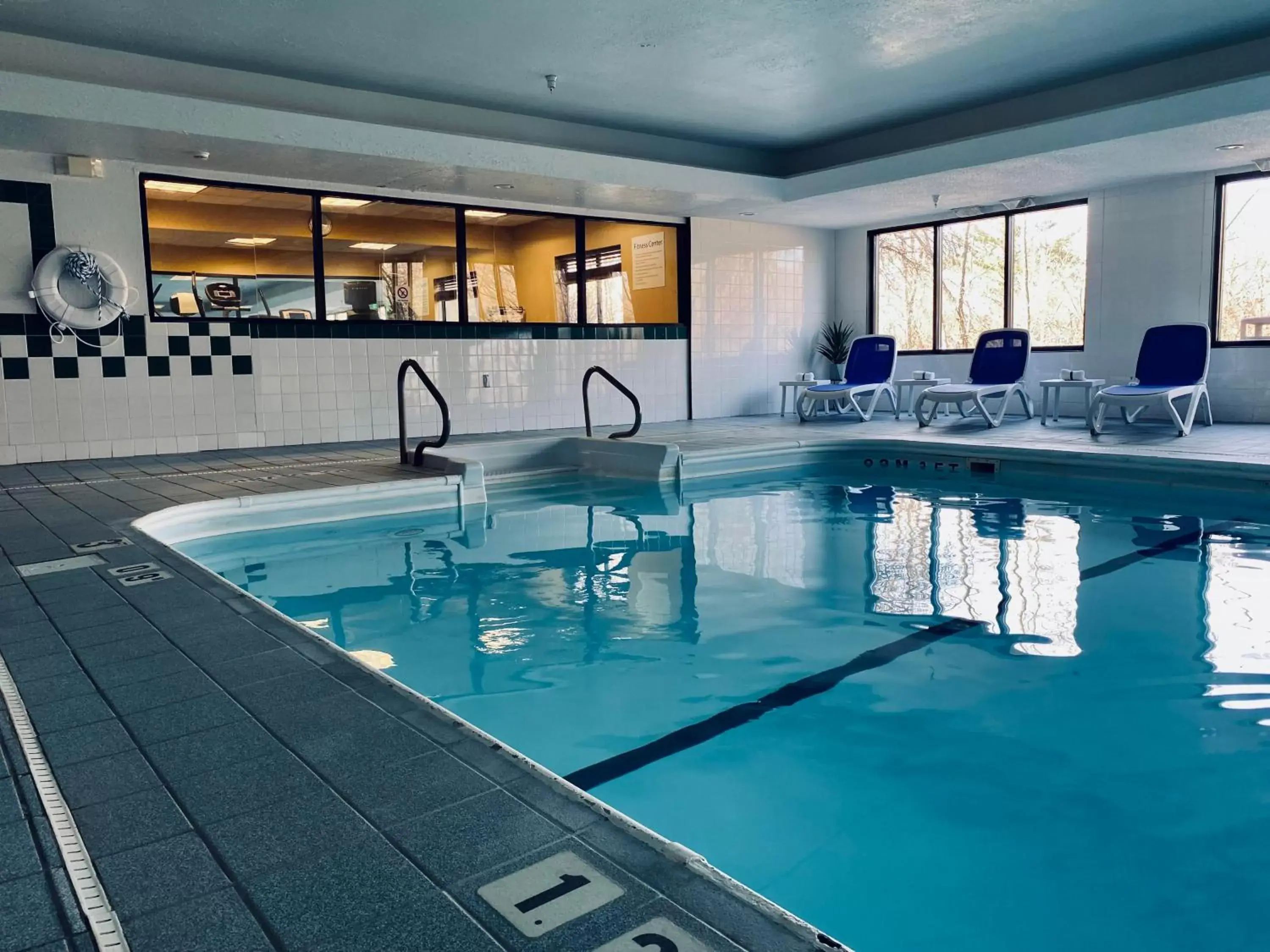Swimming Pool in Holiday Inn Express Plymouth, an IHG Hotel