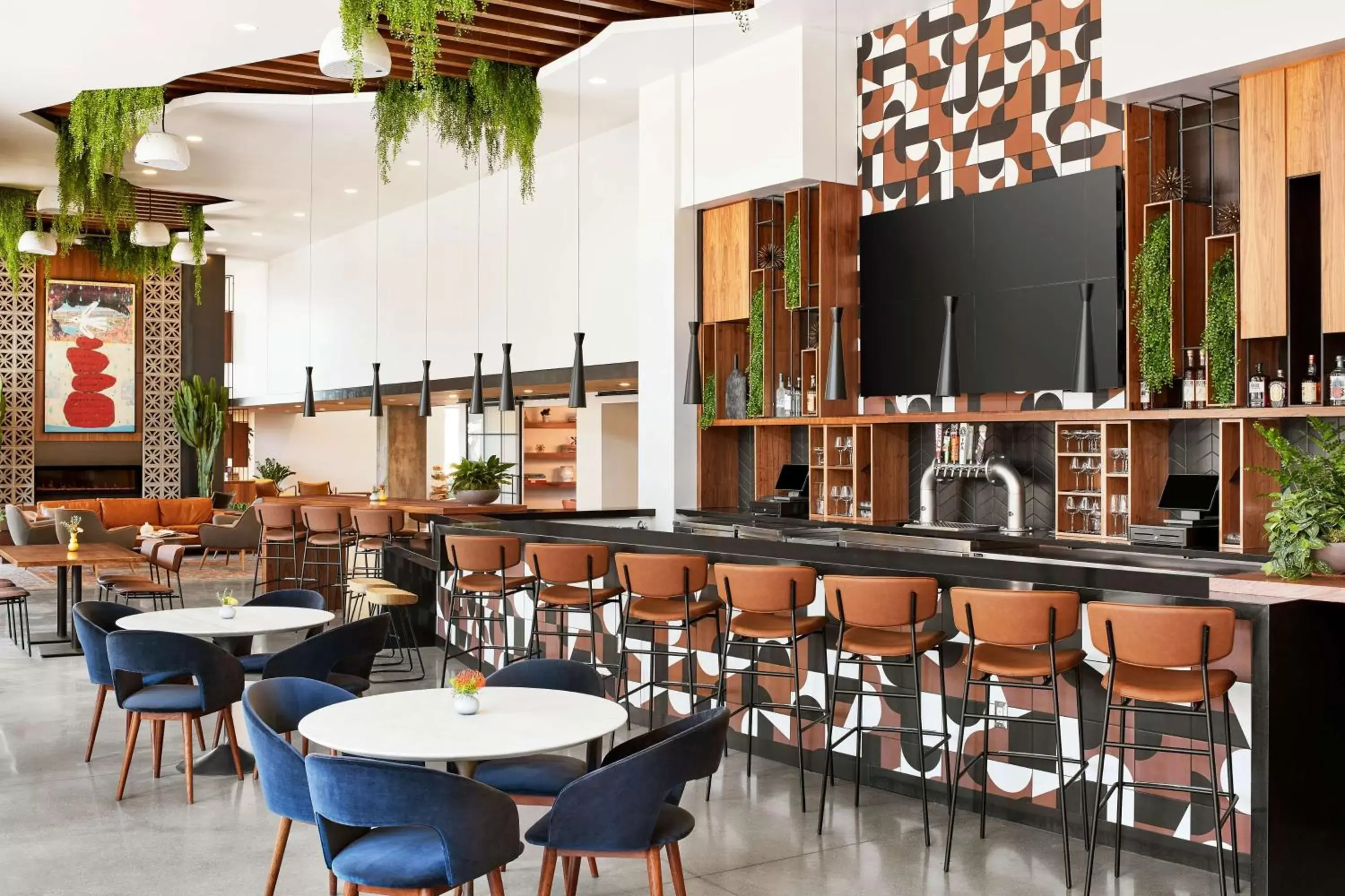 Lounge or bar, Restaurant/Places to Eat in Canopy By Hilton Tempe Downtown