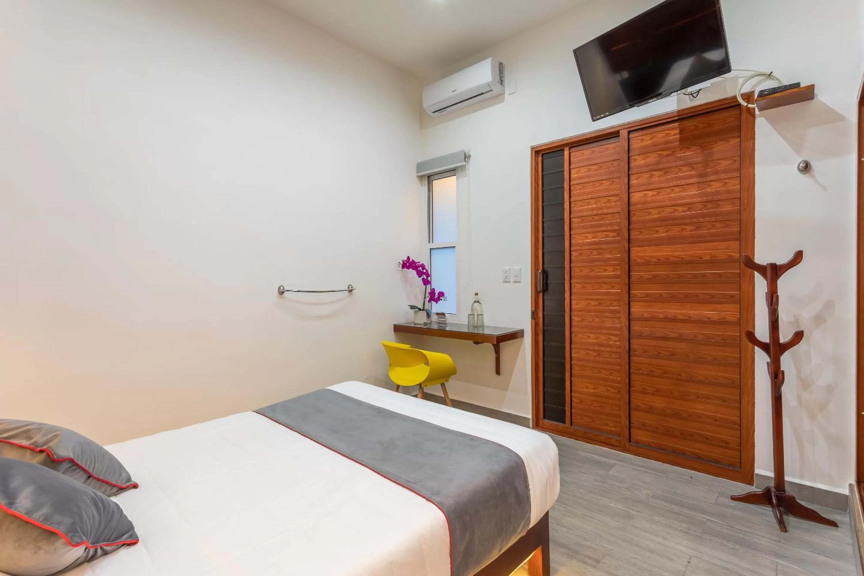 Bedroom, Bed in Casa Dos Lunas